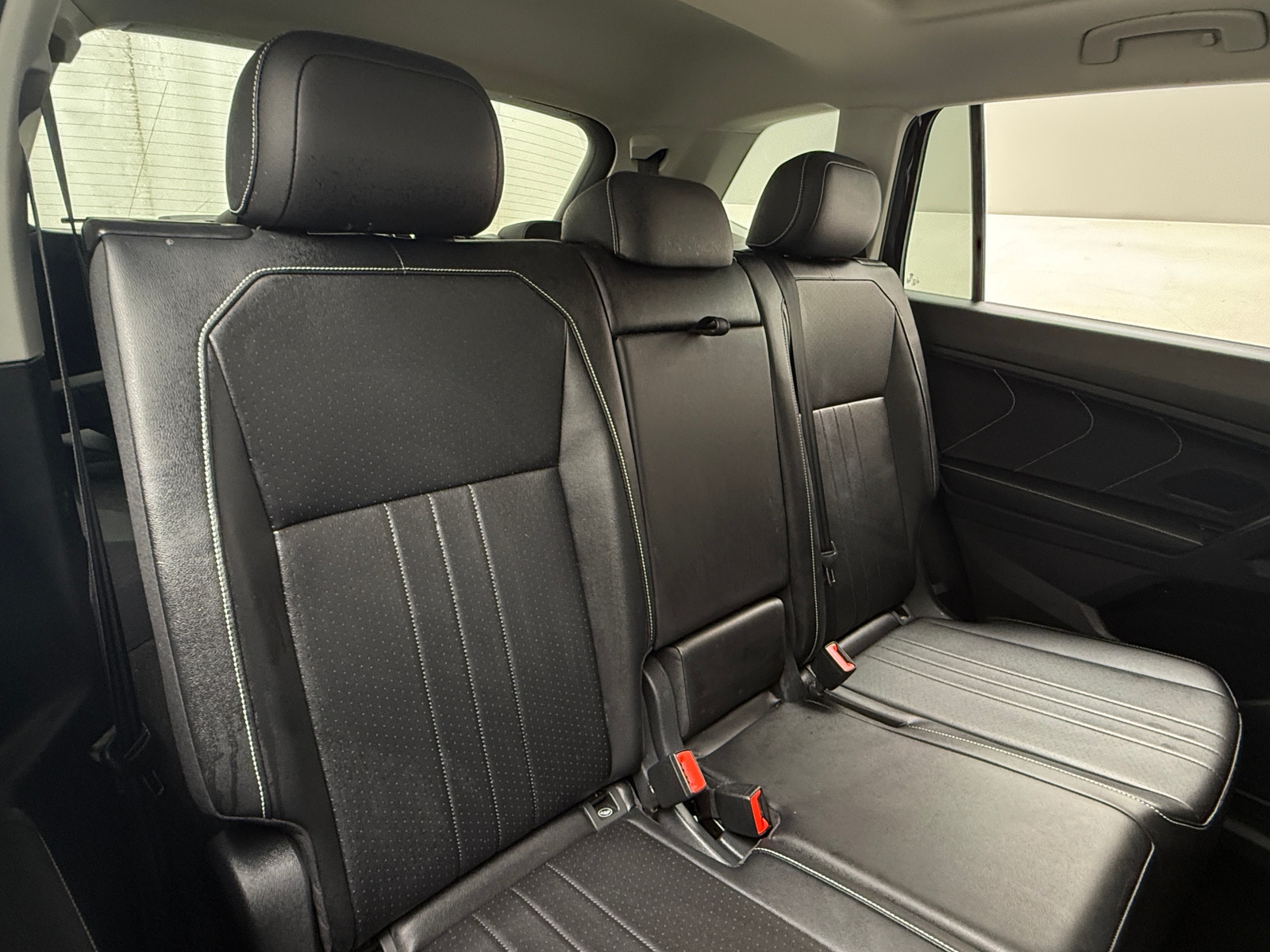 Thumbnail: 2022 Volkswagen Tiguan - 5