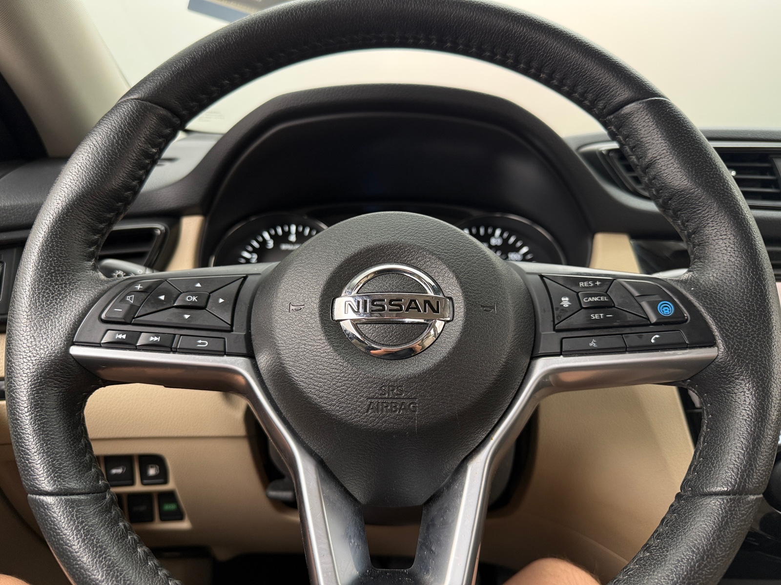 Thumbnail: 2020 Nissan Rogue - 4