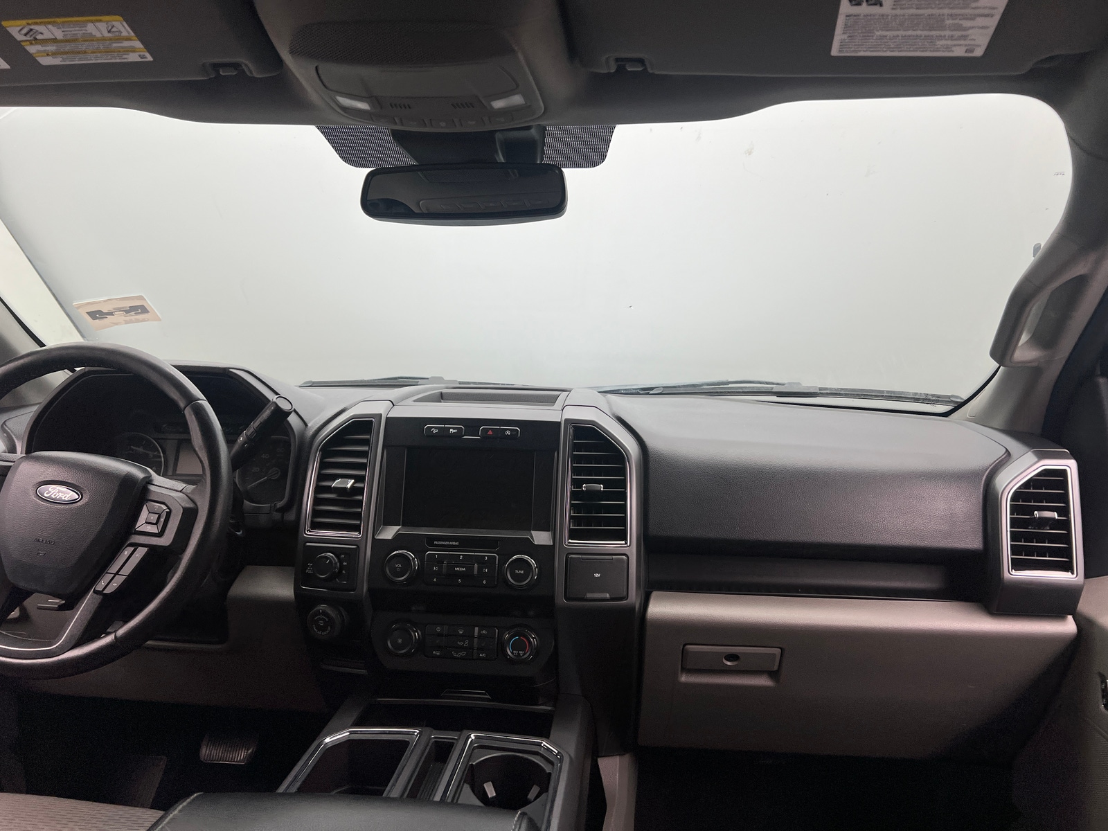 Thumbnail: 2020 Ford Econoline - 3