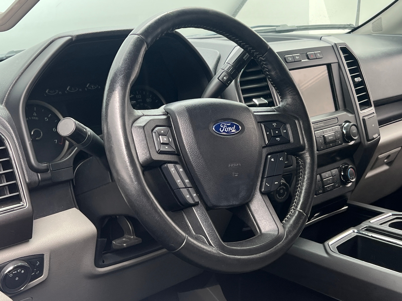 Thumbnail: 2020 Ford Econoline - 5