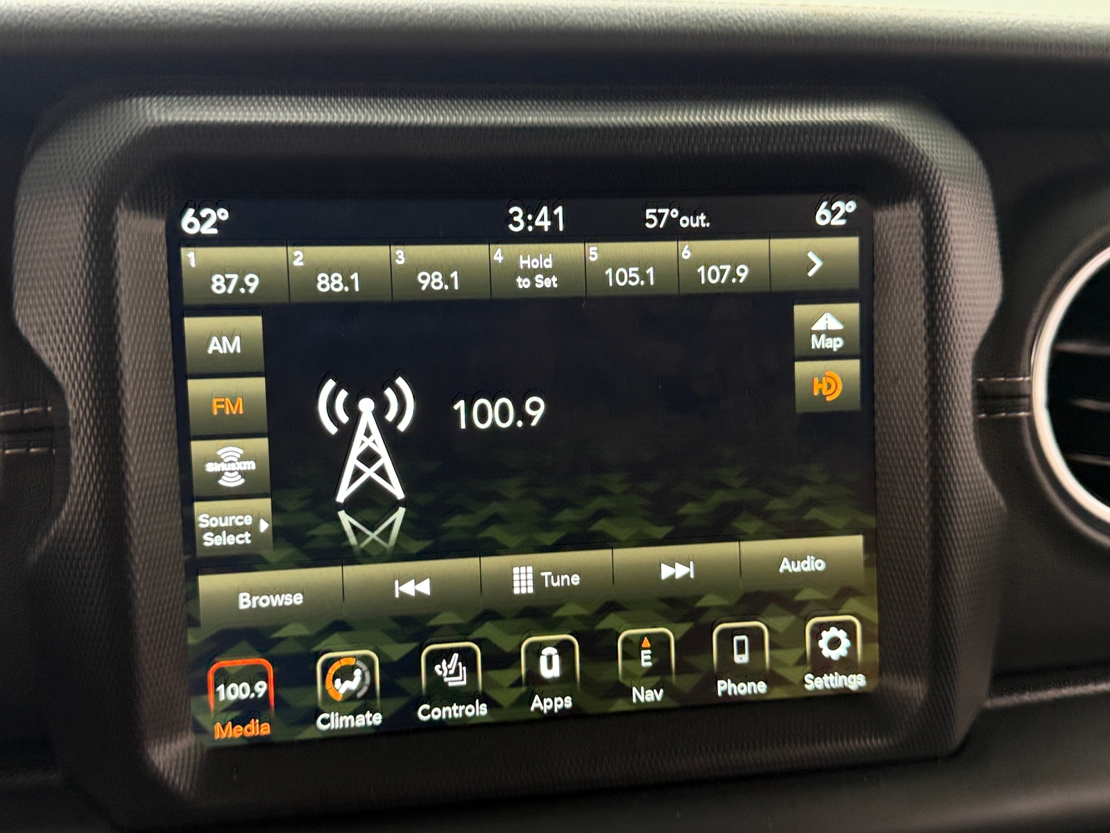 Thumbnail: 2023 Jeep Wrangler - 3