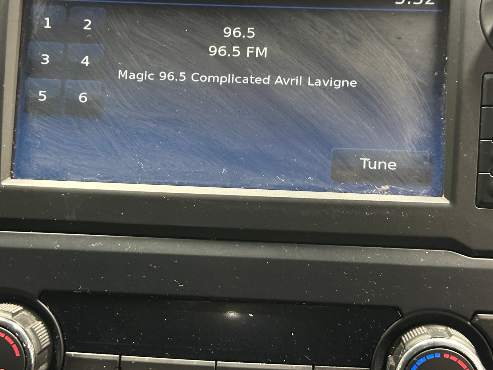 Thumbnail: 2017 Nissan Titan - 3