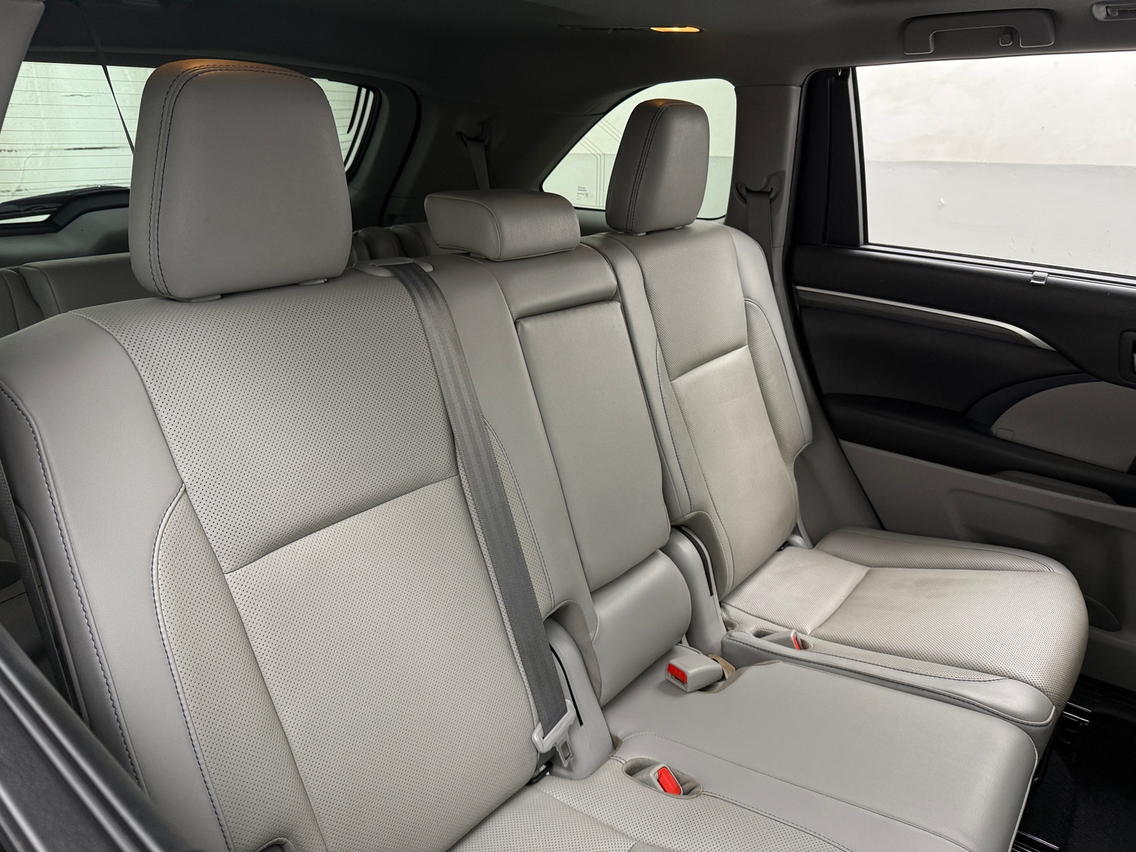 Thumbnail: 2019 Toyota Highlander - 5