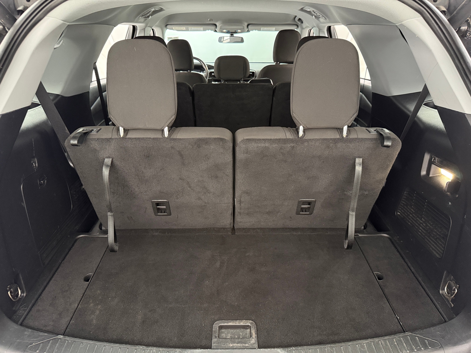 Thumbnail: 2022 Ford Explorer - 7