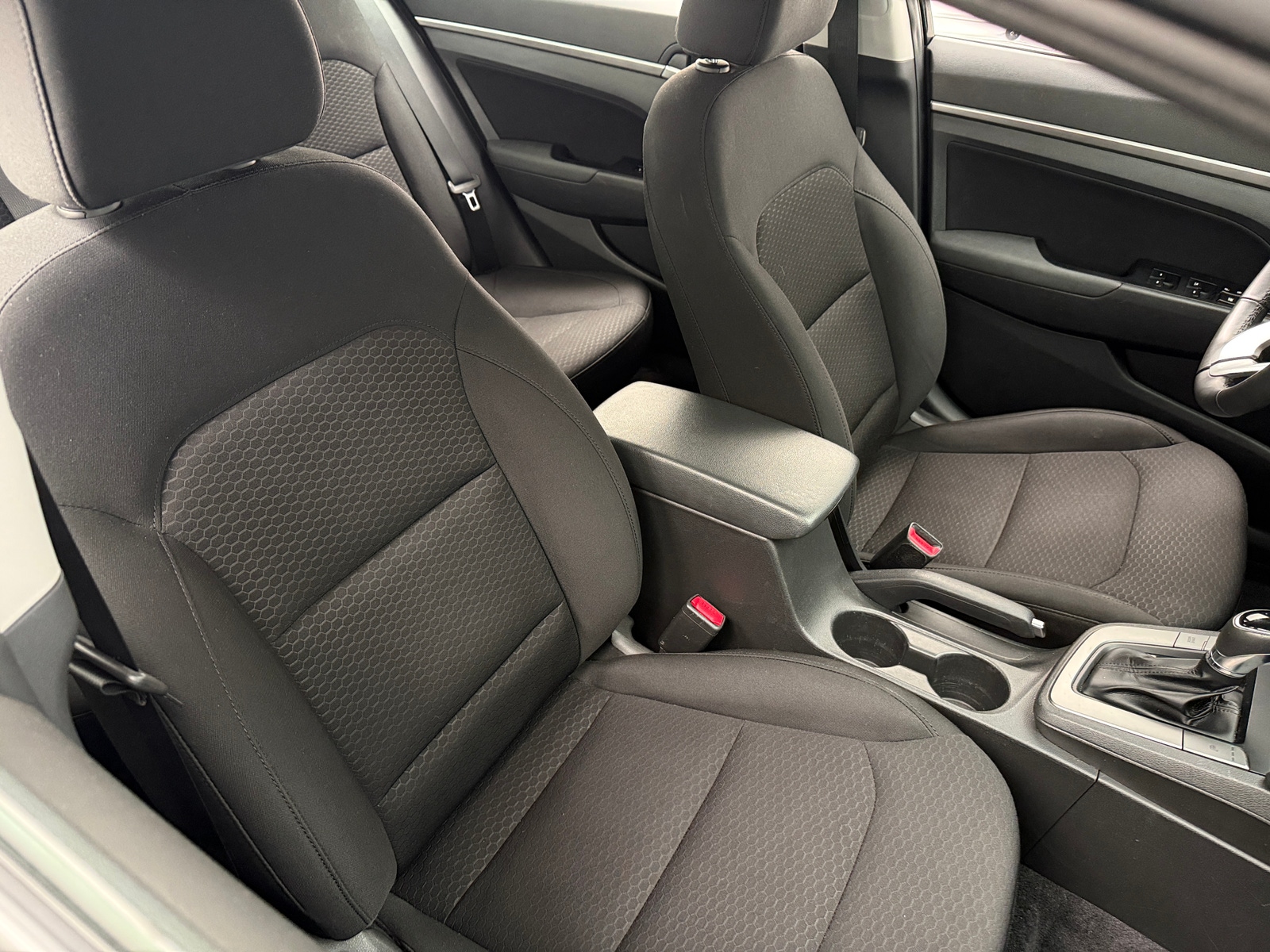 Thumbnail: 2020 Hyundai Elantra - 2