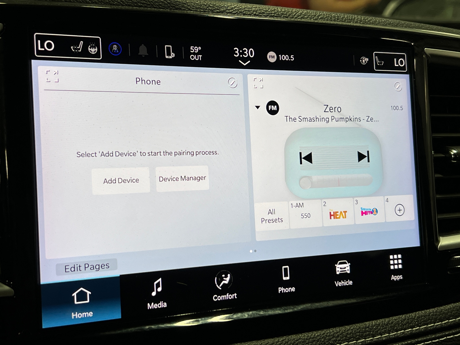 Thumbnail: 2025 Chrysler Pacifica - 3