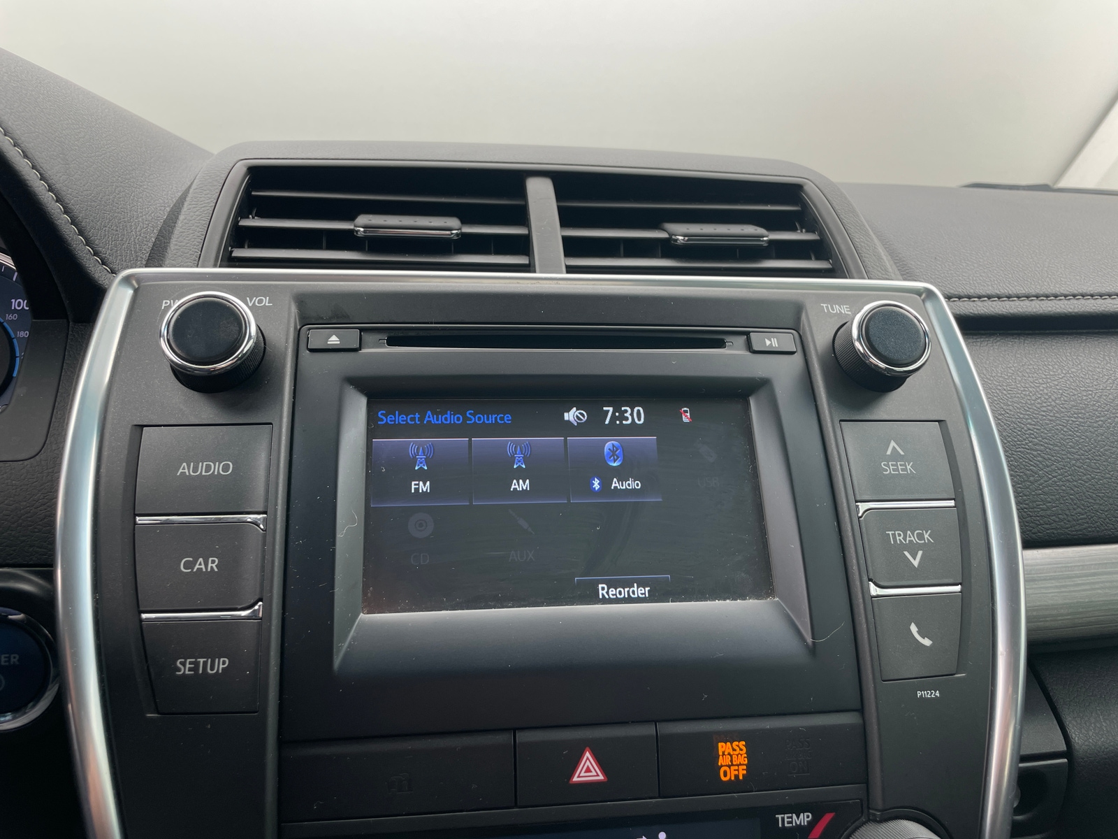 Thumbnail: 2016 Toyota Camry - 4