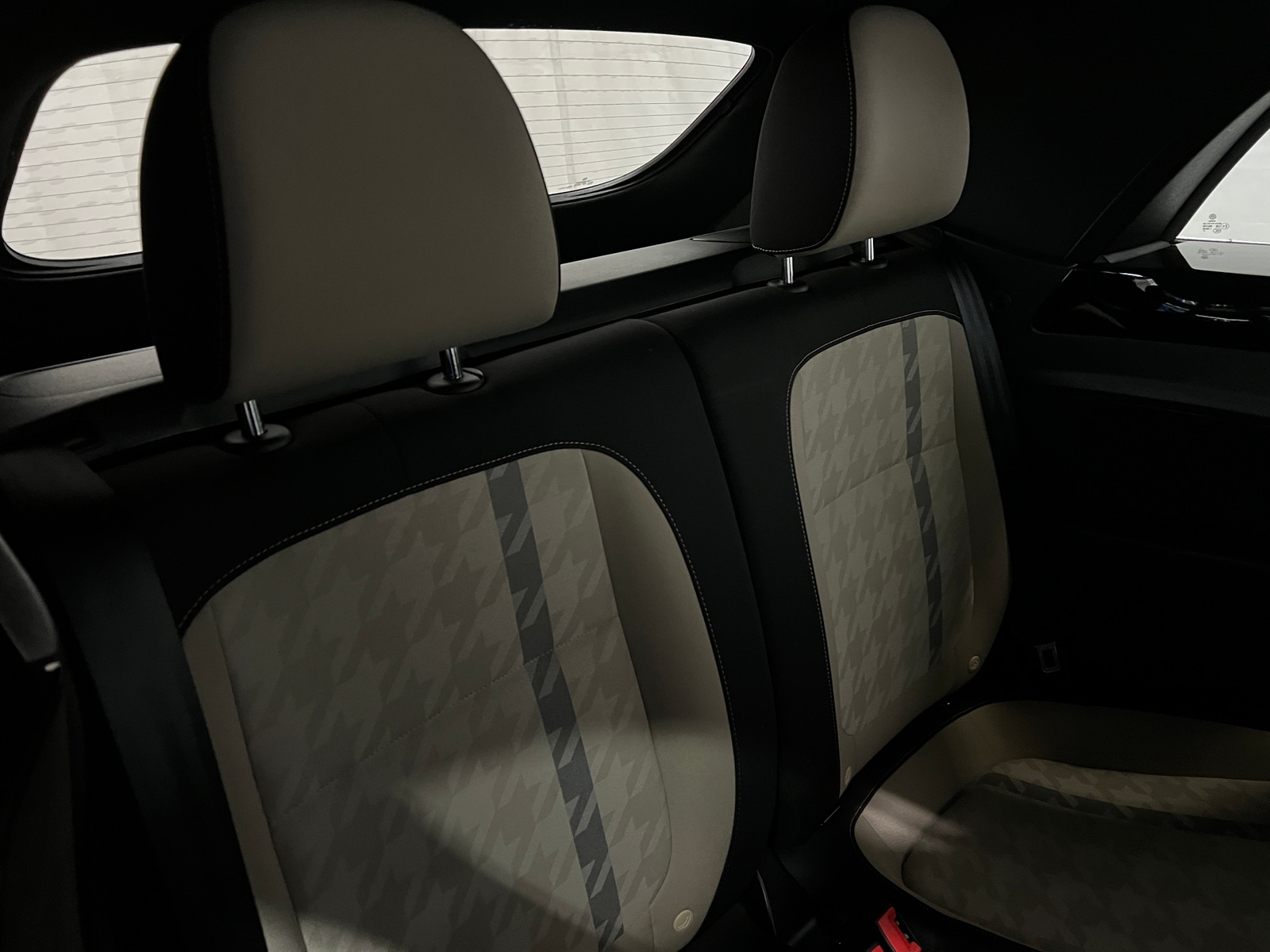 Thumbnail: 2018 Volkswagen Beetle - 6