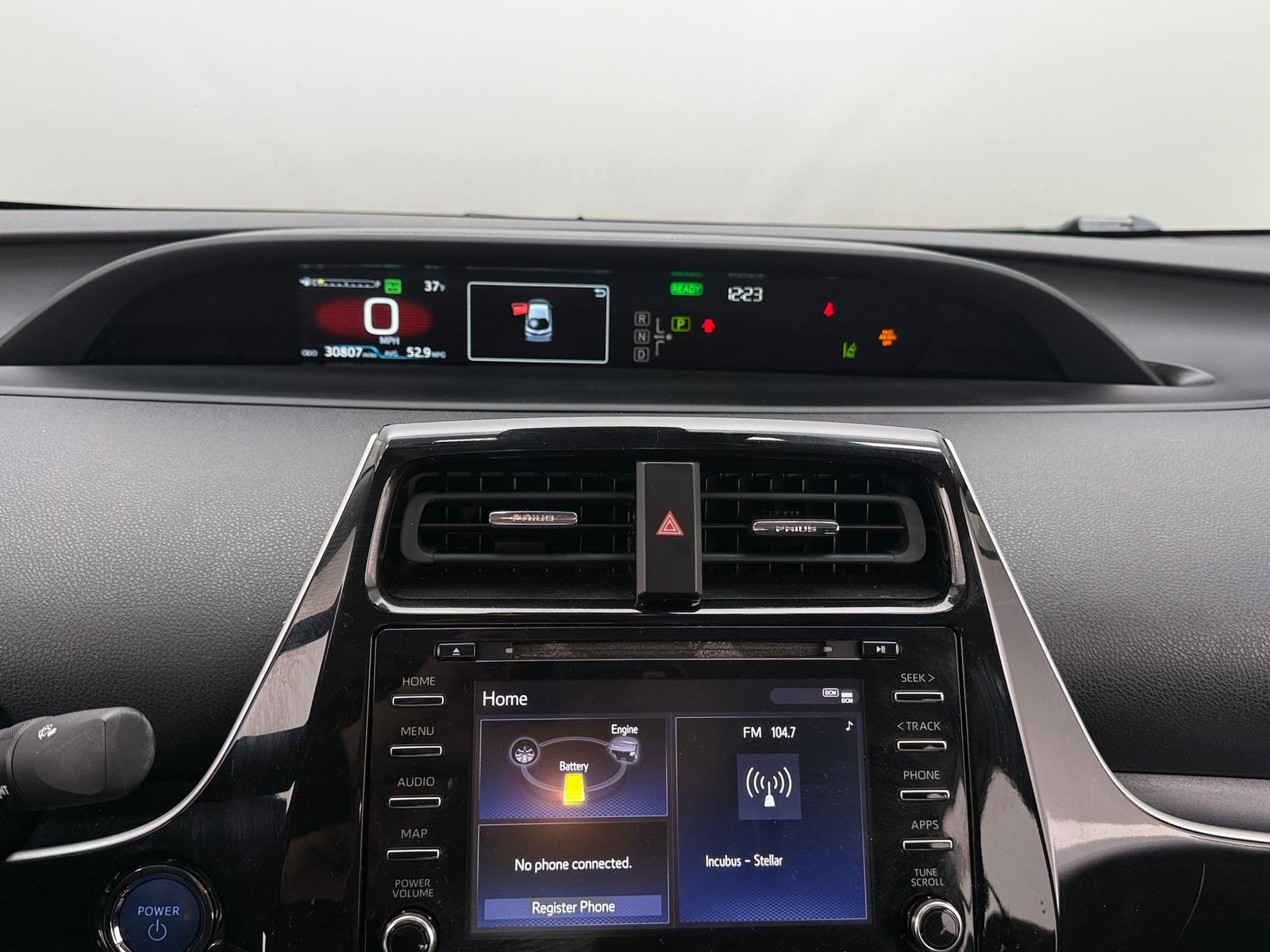 Thumbnail: 2021 Toyota Prius Prime - 4