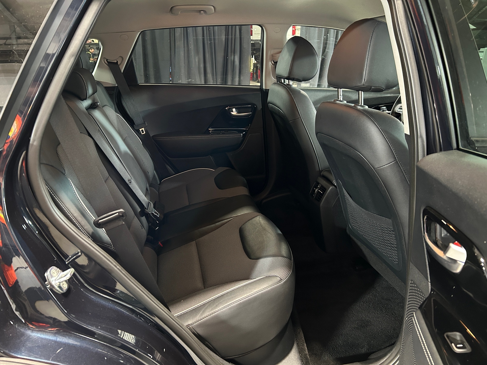 Thumbnail: 2021 Kia Niro - 6