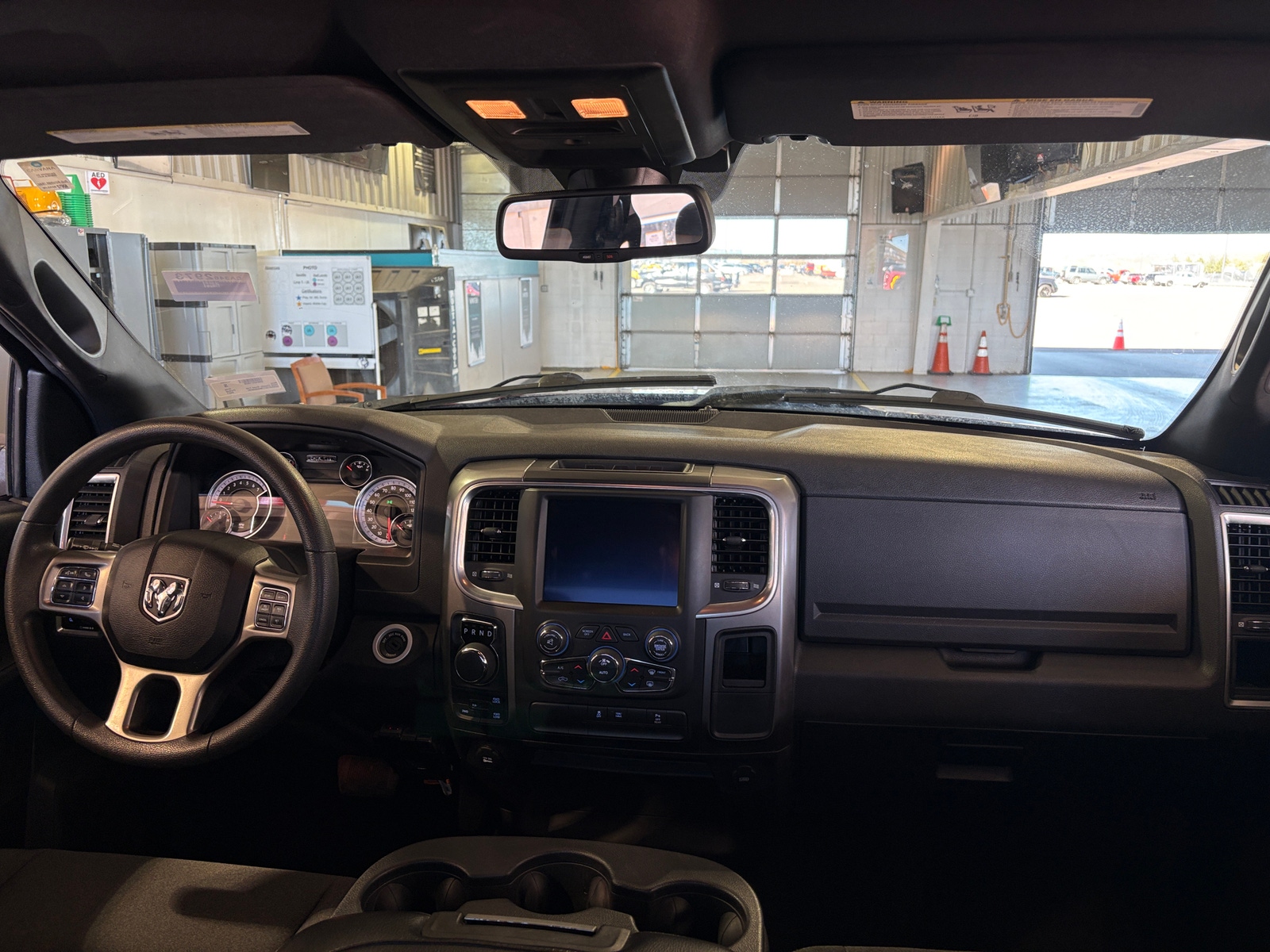 Thumbnail: 2021 RAM 1500 Classic - 3