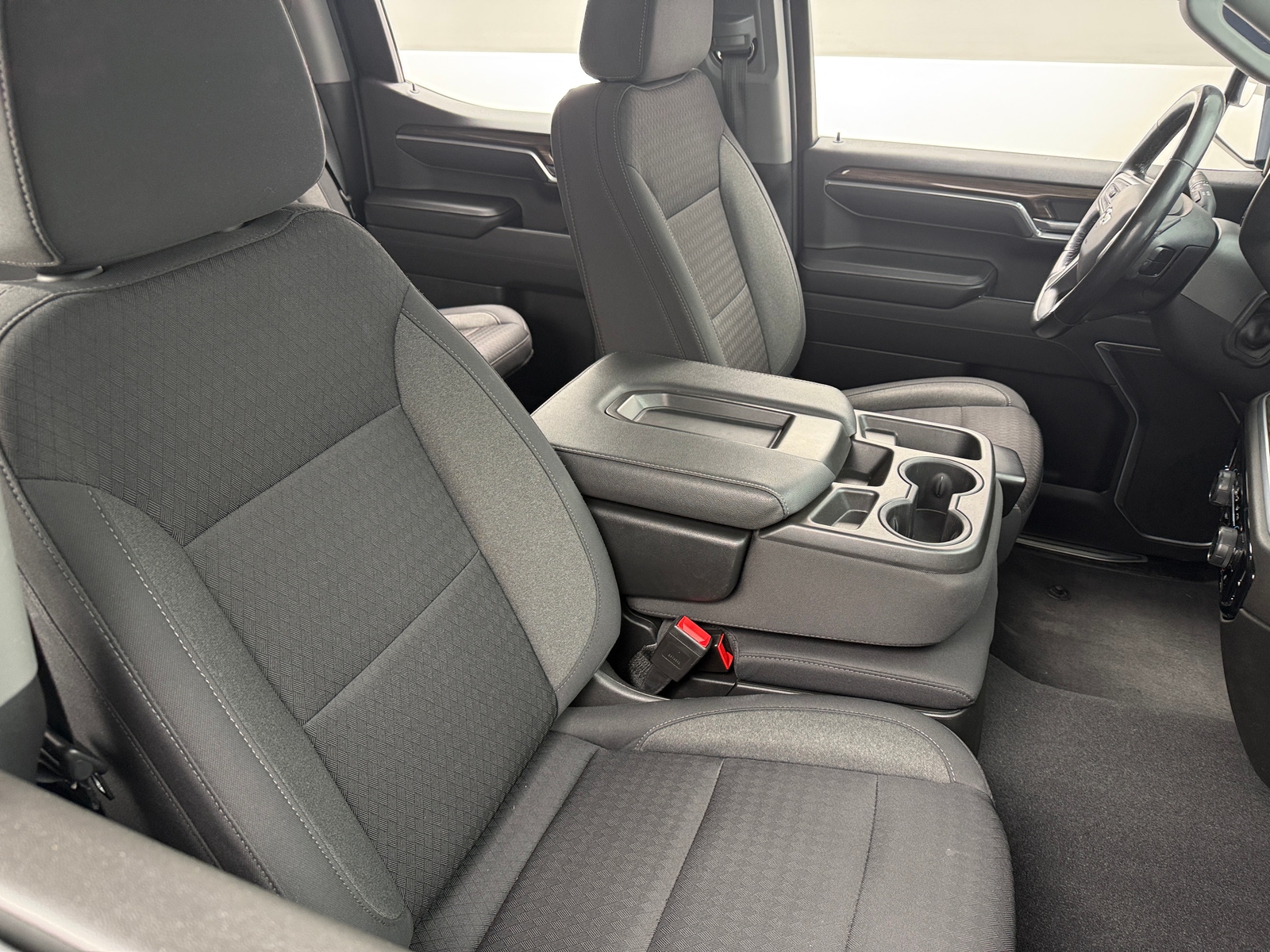 Thumbnail: 2022 Chevrolet Silverado 1500 - 2