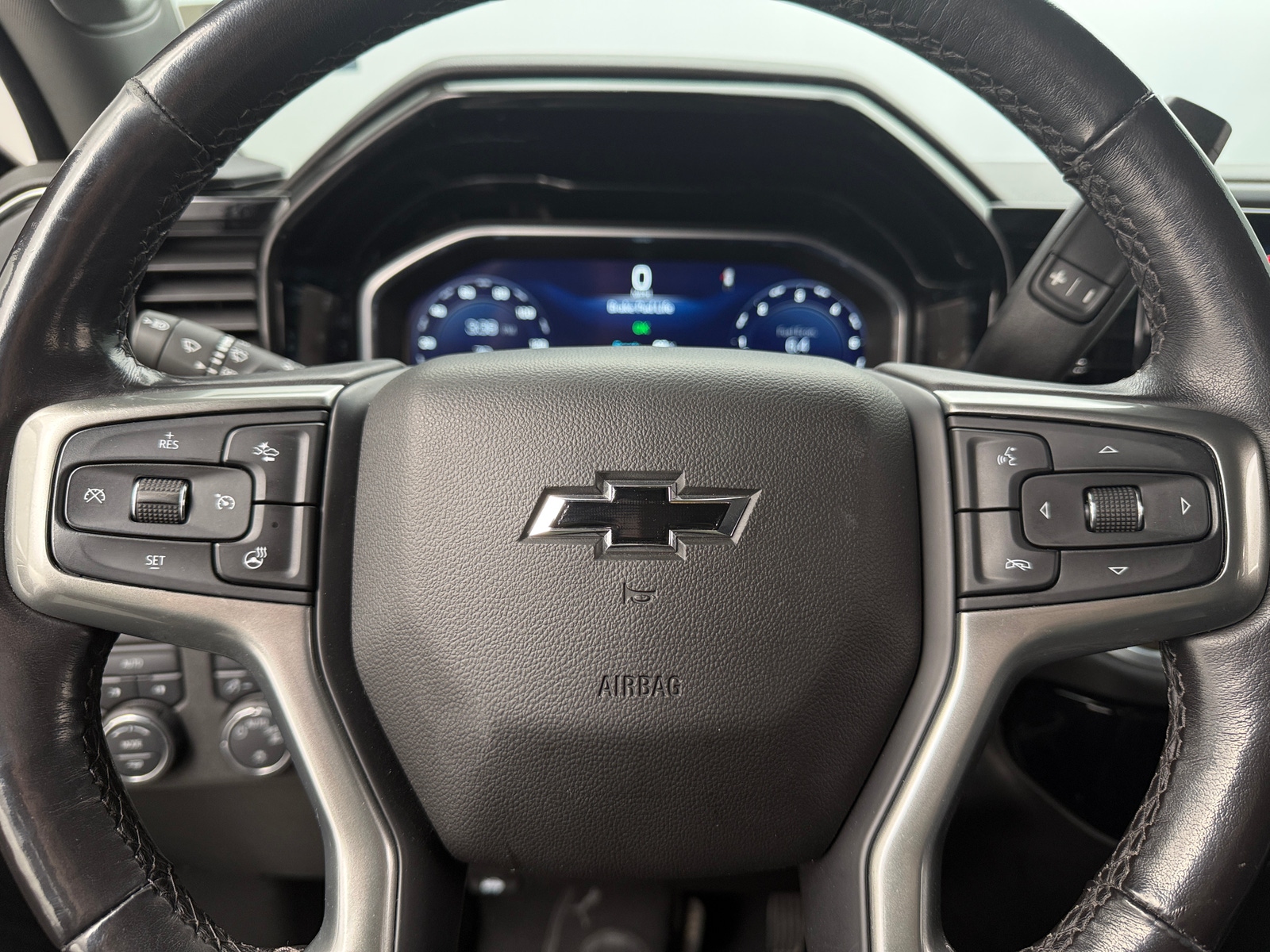 Thumbnail: 2022 Chevrolet Silverado 1500 - 5