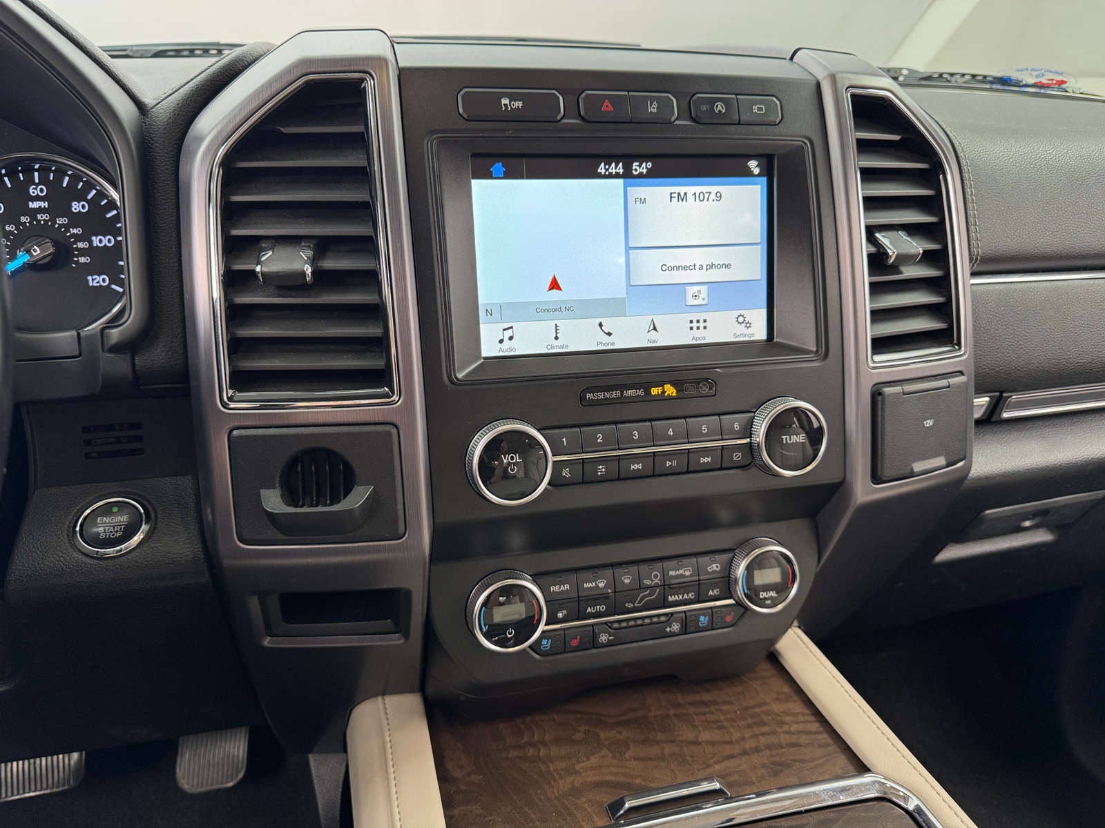 Thumbnail: 2019 Ford Expedition - 3