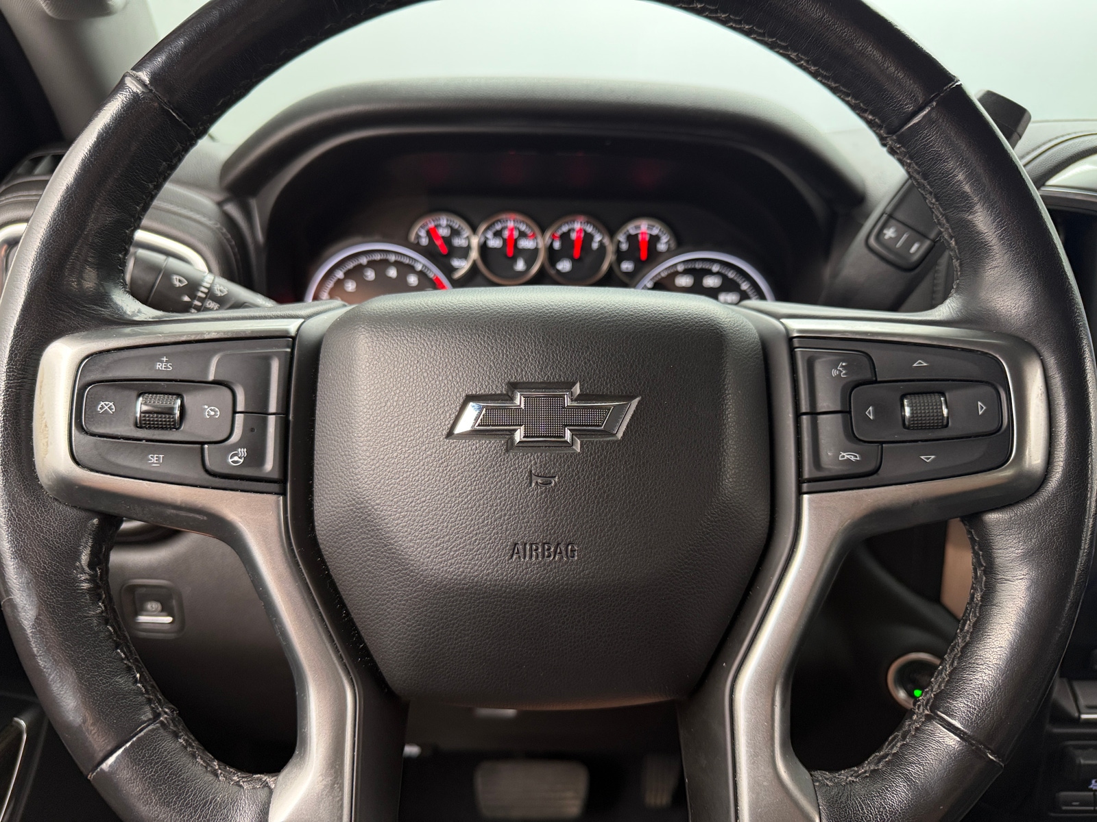 Thumbnail: 2020 Chevrolet Silverado 1500 - 5