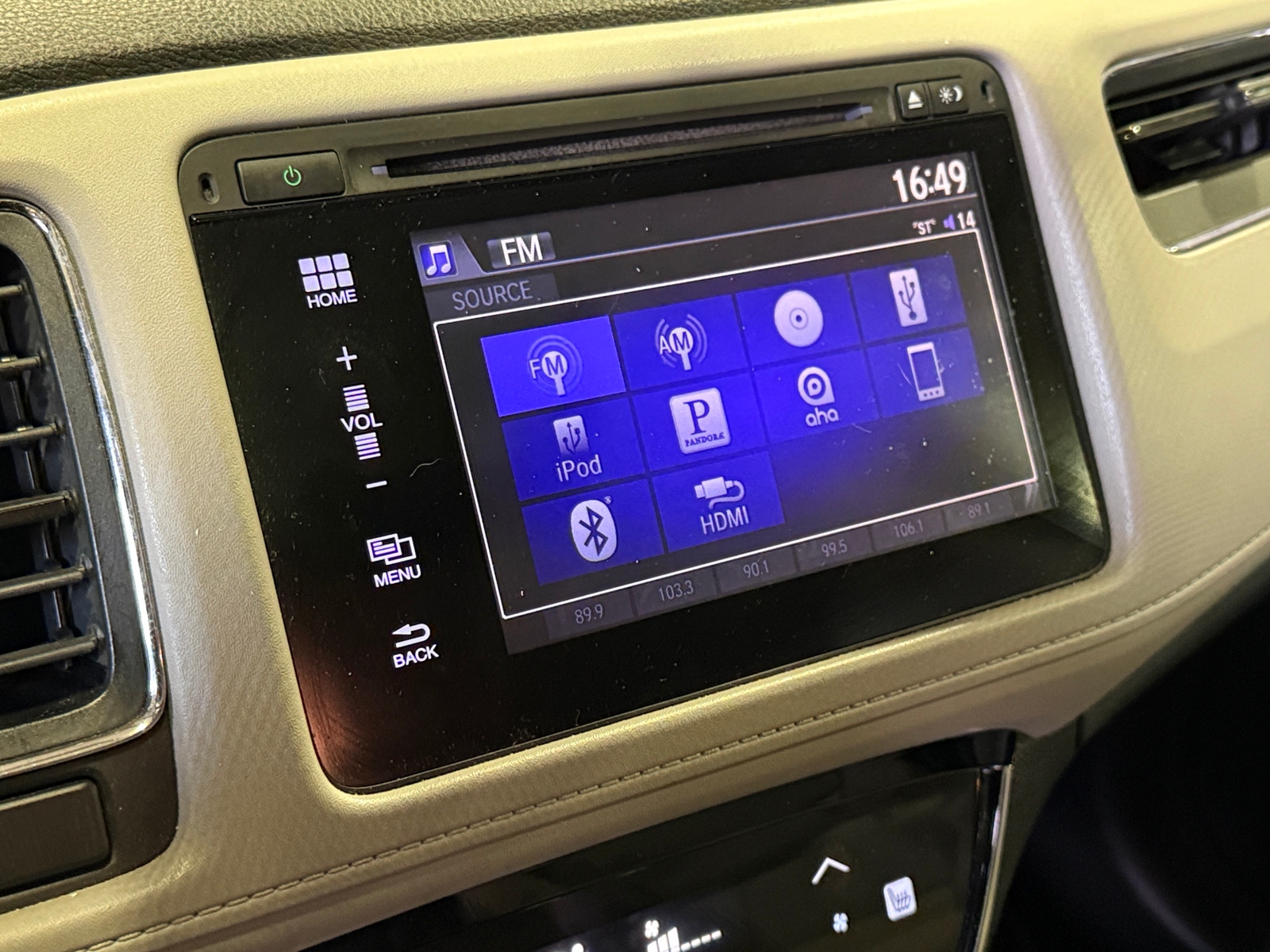 Thumbnail: 2016 Honda HR-V - 4