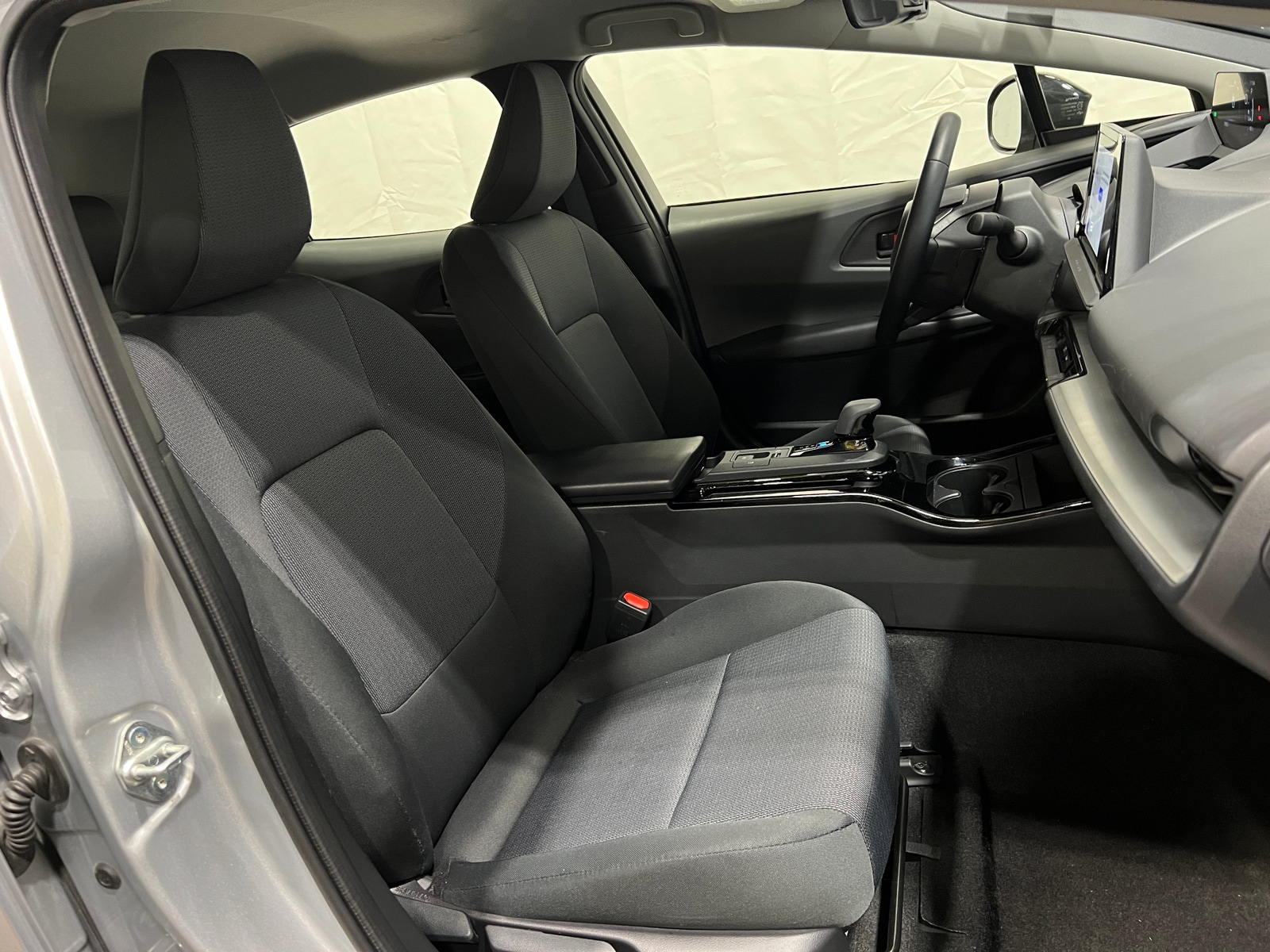 Thumbnail: 2025 Toyota Prius - 2