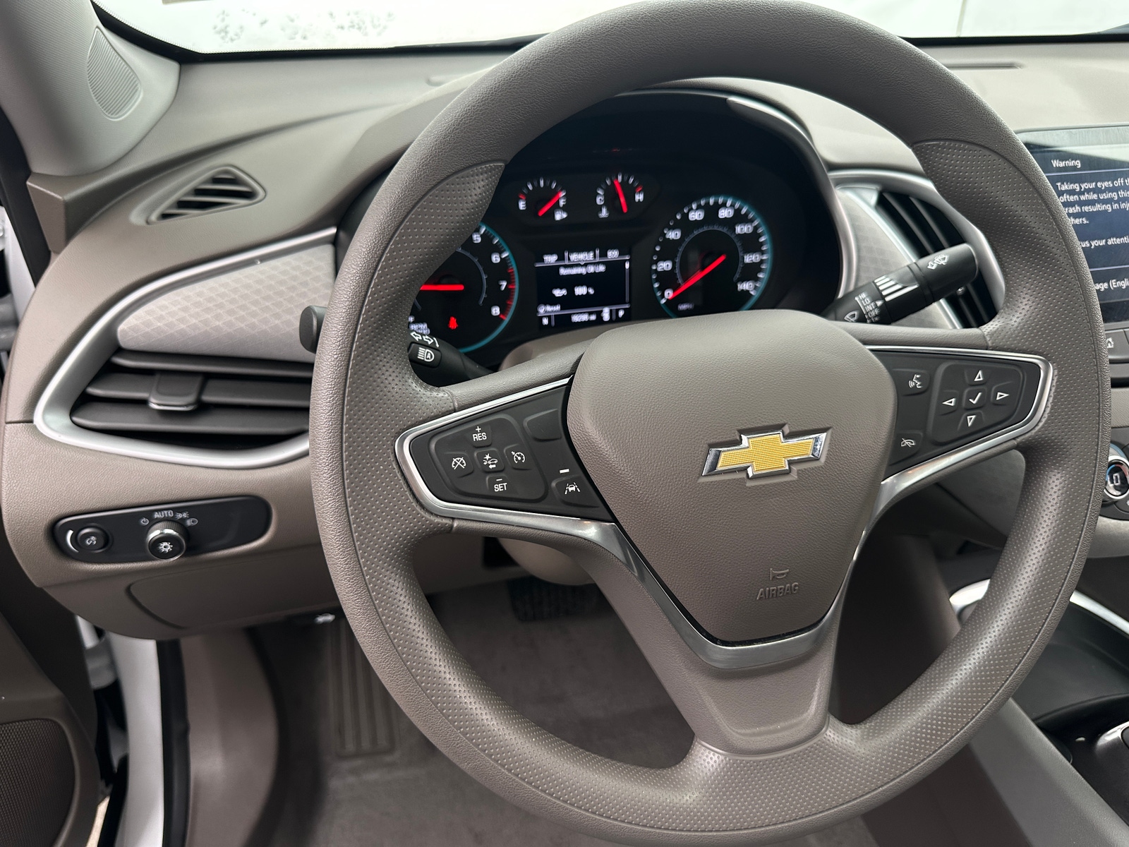 Thumbnail: 2025 Chevrolet Malibu - 5