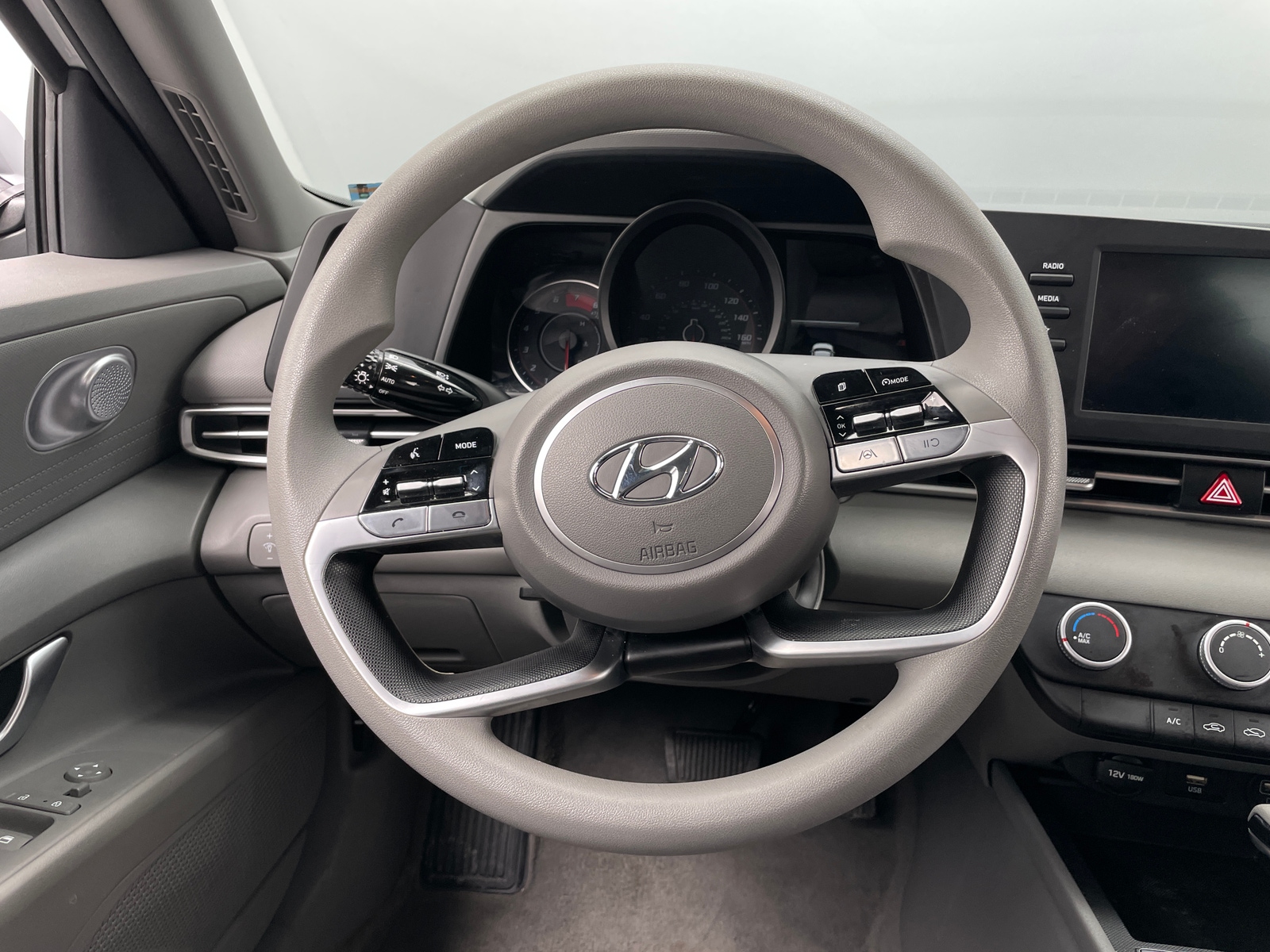 Thumbnail: 2023 Hyundai Elantra - 5