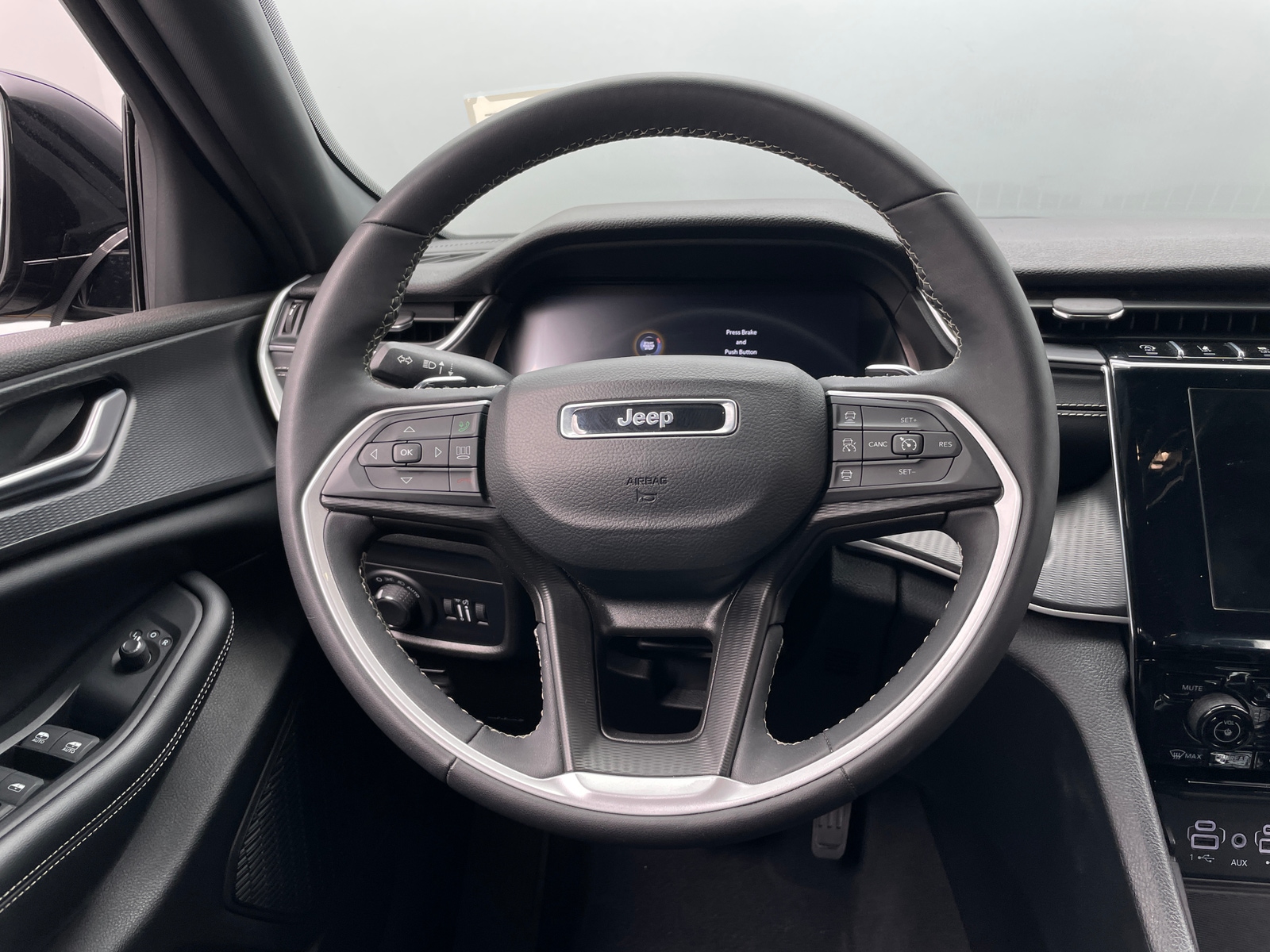 Thumbnail: 2024 Jeep Grand Cherokee L - 5