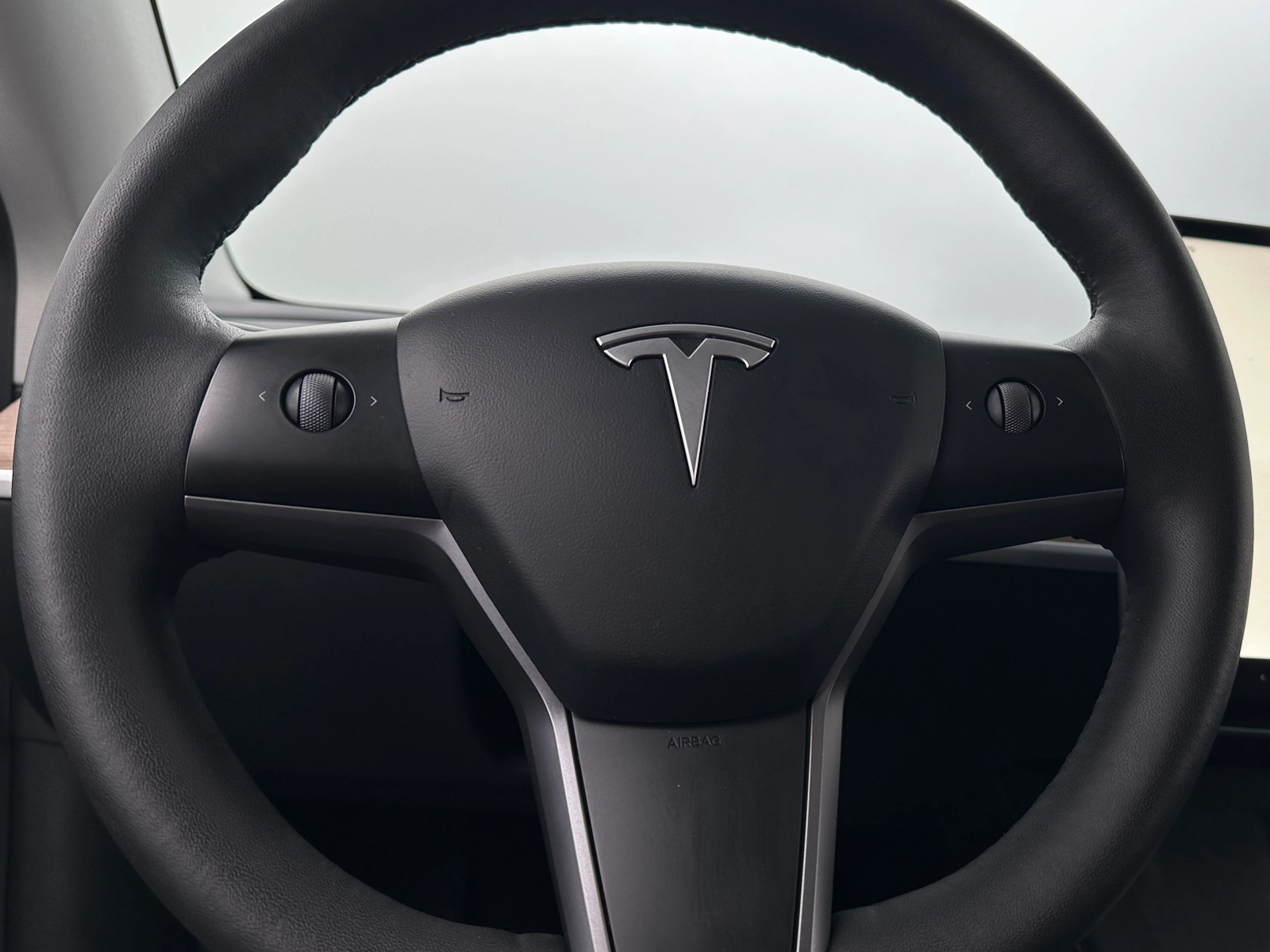 Thumbnail: 2022 Tesla Model Y - 3