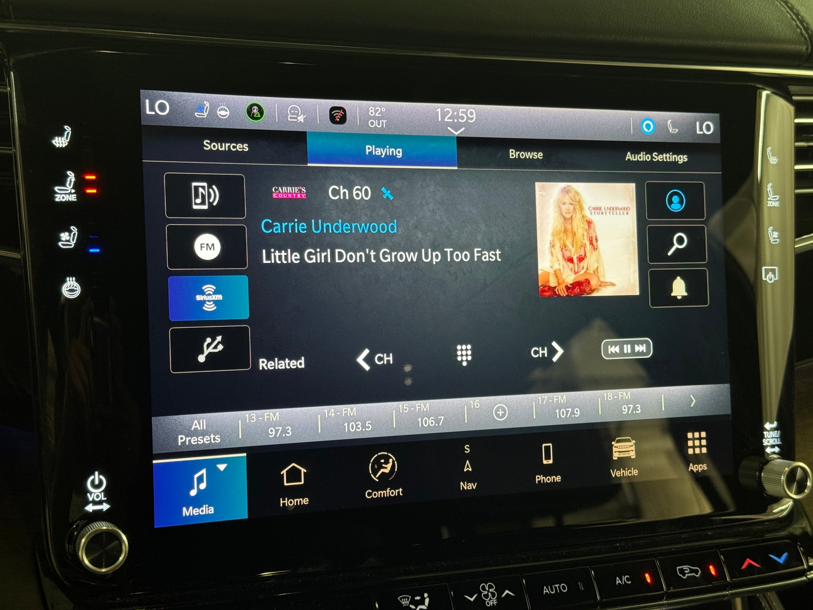 Thumbnail: 2023 Jeep Grand Wagoneer - 3