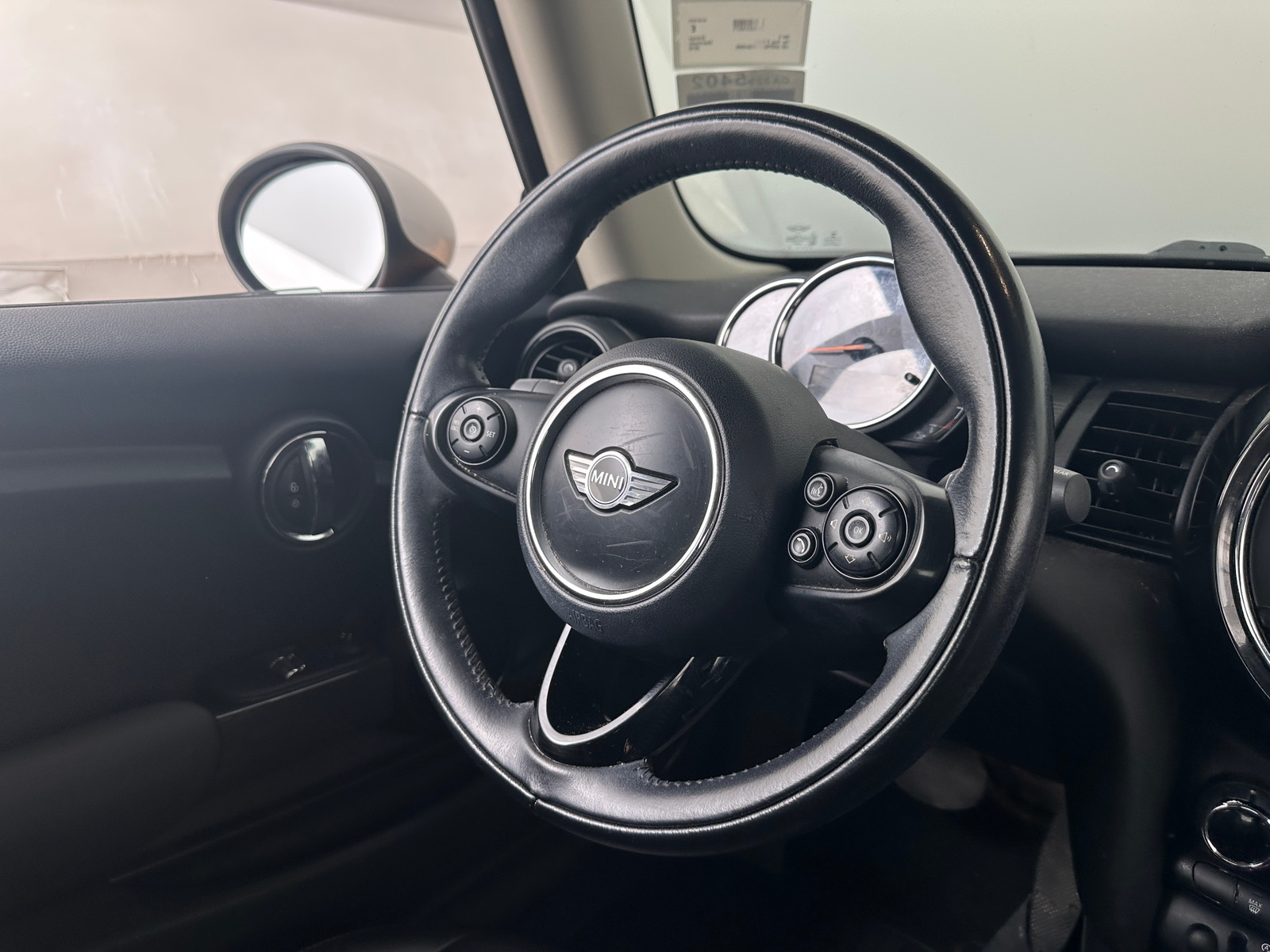 Thumbnail: 2018 MINI Cooper Hardtop - 4