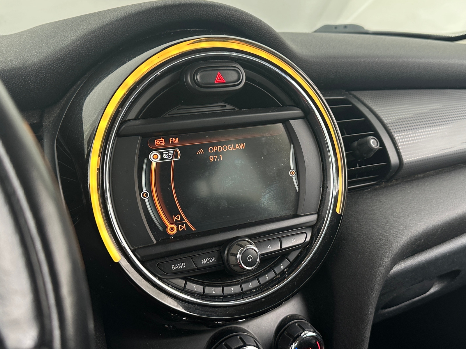 Thumbnail: 2018 MINI Cooper Hardtop - 3