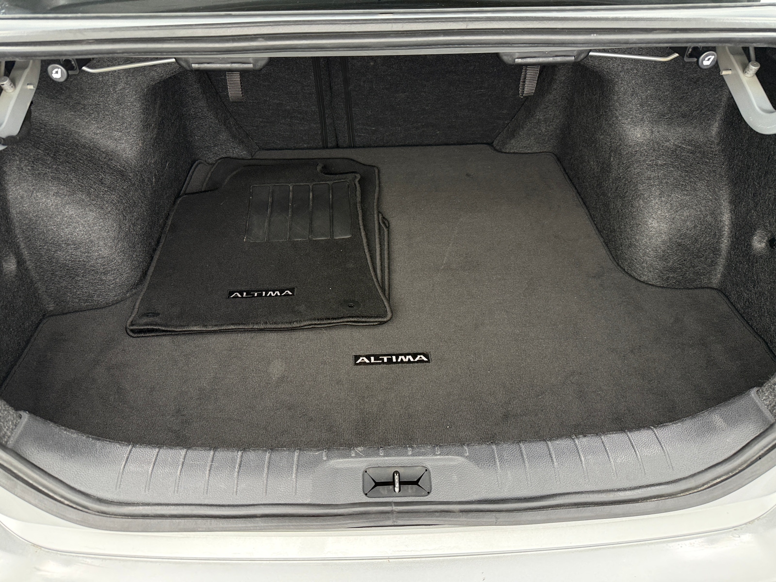 Thumbnail: 2024 Nissan Altima - 7