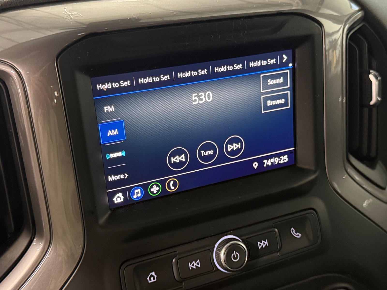 Thumbnail: 2020 Chevrolet Silverado 1500 - 4