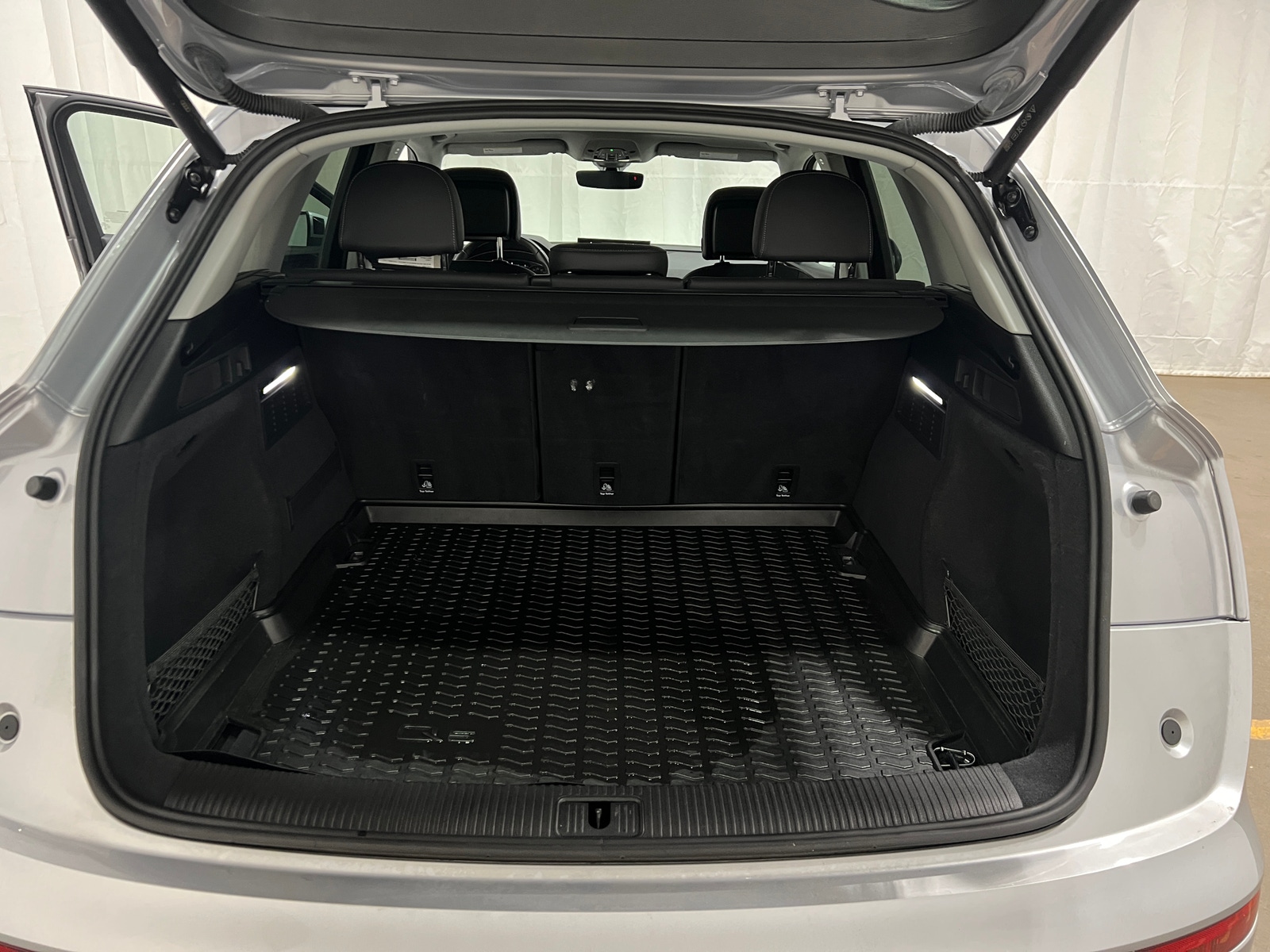 Thumbnail: 2021 Audi Q5 - 6