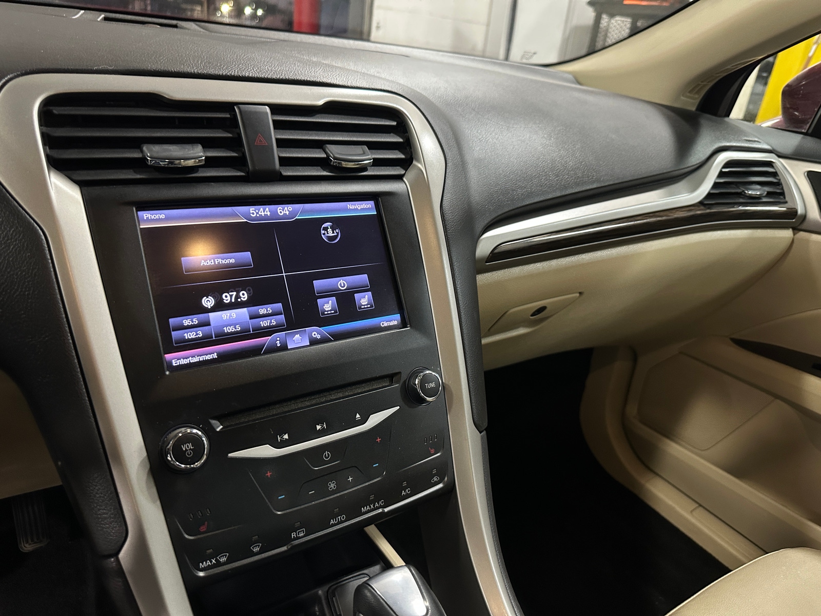 Thumbnail: 2013 Ford Fusion - 3