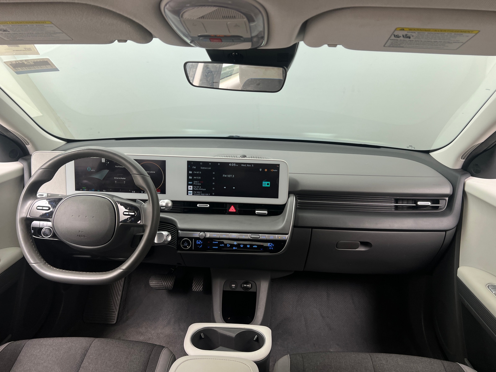 Thumbnail: 2022 Hyundai Ioniq 5 - 3