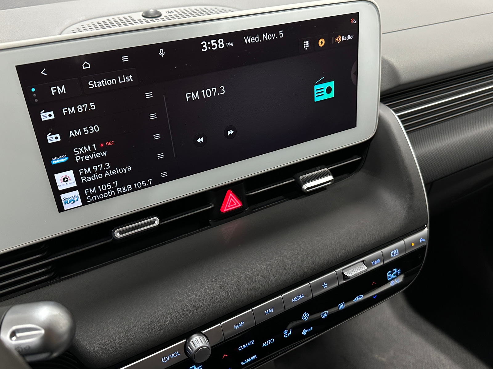 Thumbnail: 2022 Hyundai Ioniq 5 - 4