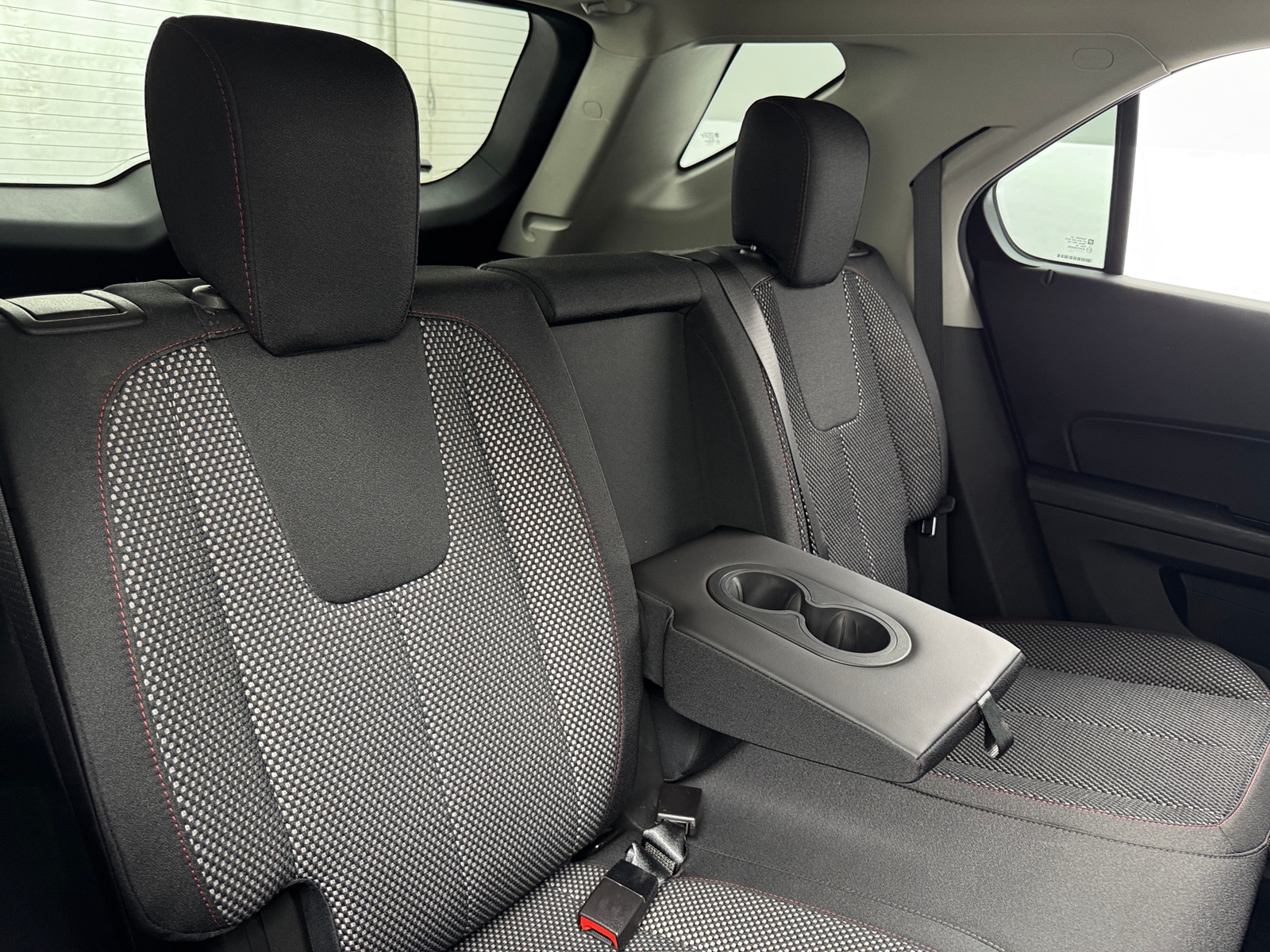 Thumbnail: 2017 Chevrolet Equinox - 6