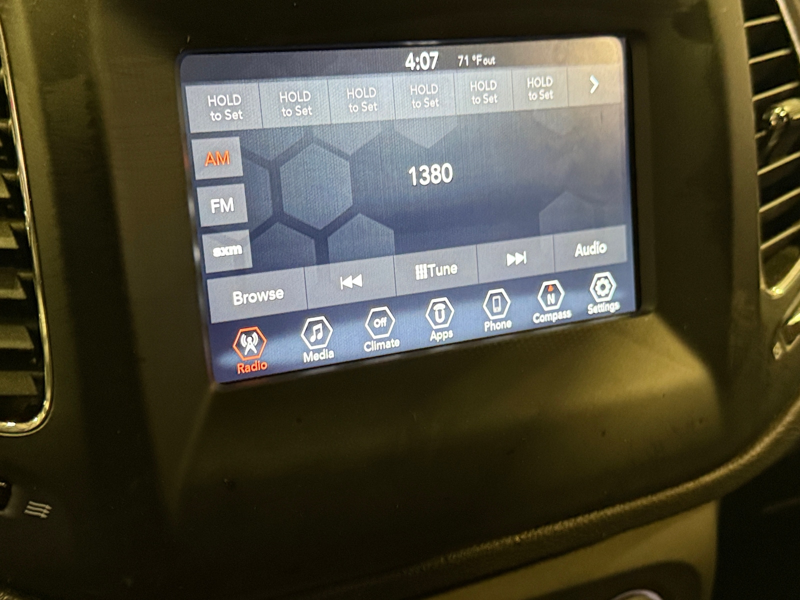 Thumbnail: 2020 Jeep Compass - 4