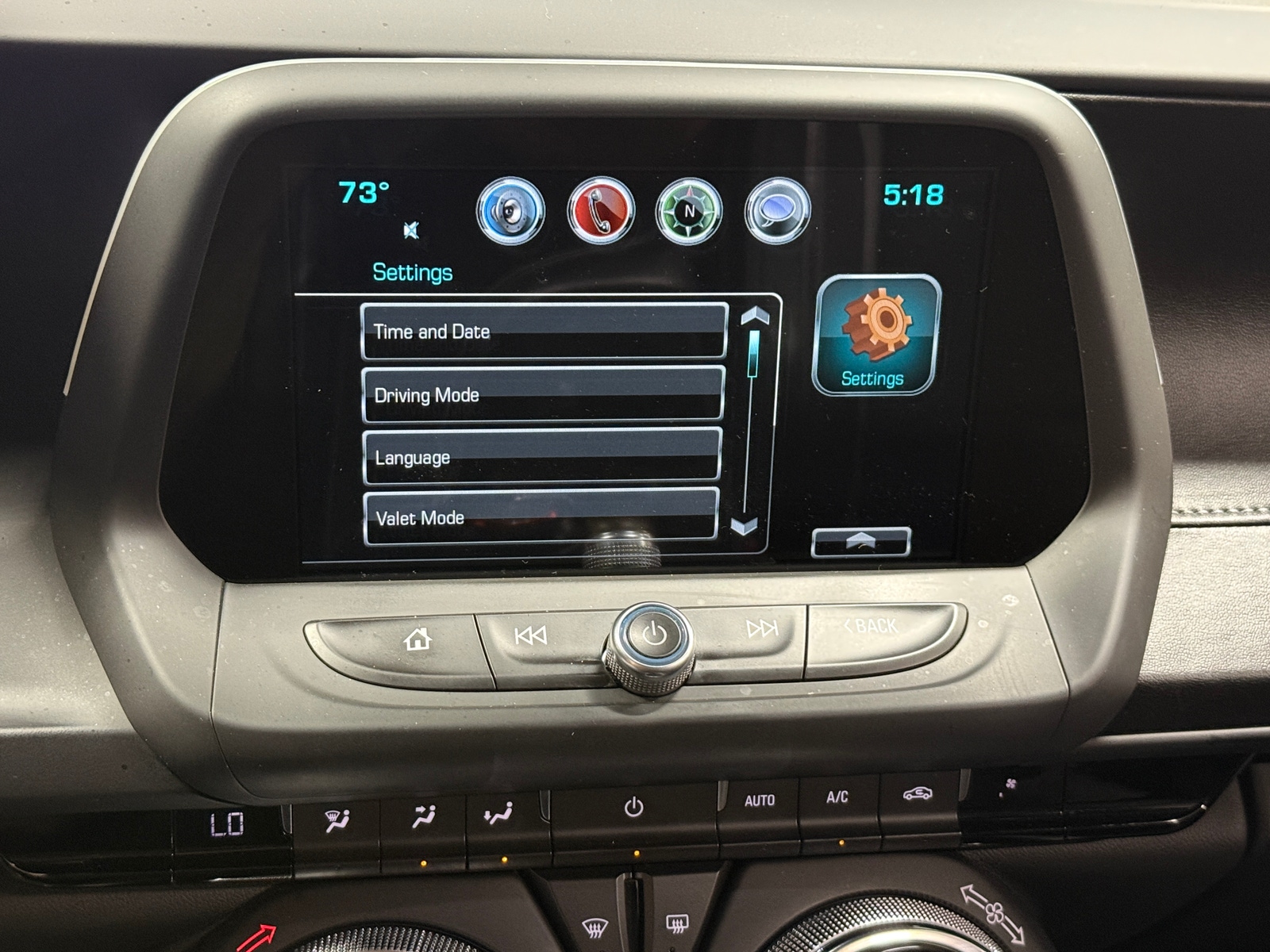 Thumbnail: 2018 Chevrolet Camaro - 3