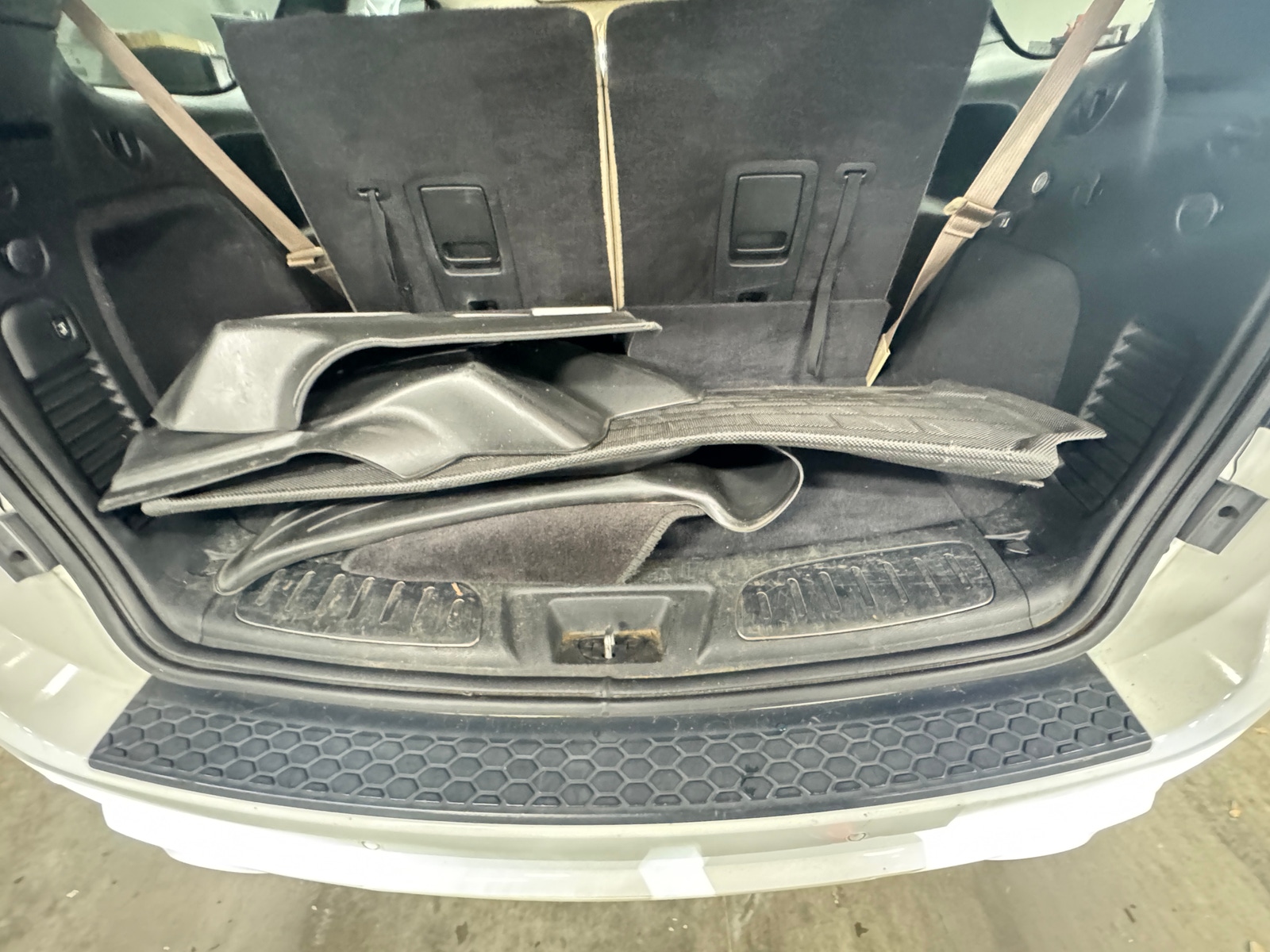 Thumbnail: 2018 Dodge Durango - 6