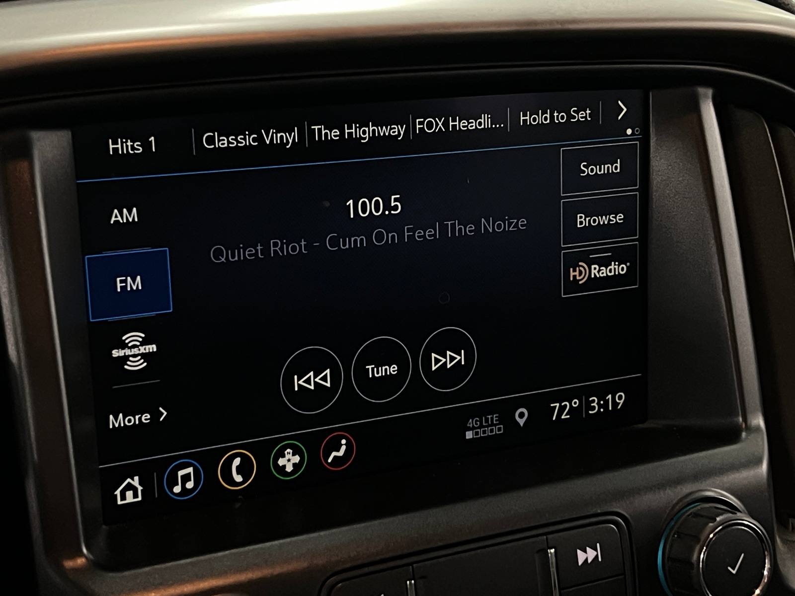 Thumbnail: 2019 Chevrolet Colorado - 3