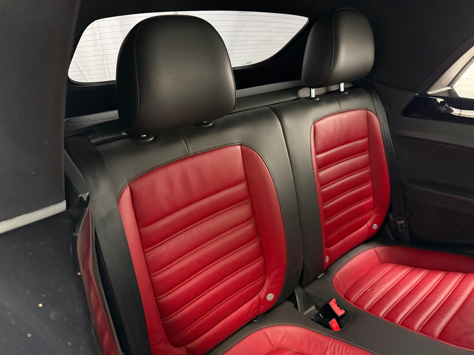 Thumbnail: 2015 Volkswagen Beetle - 6