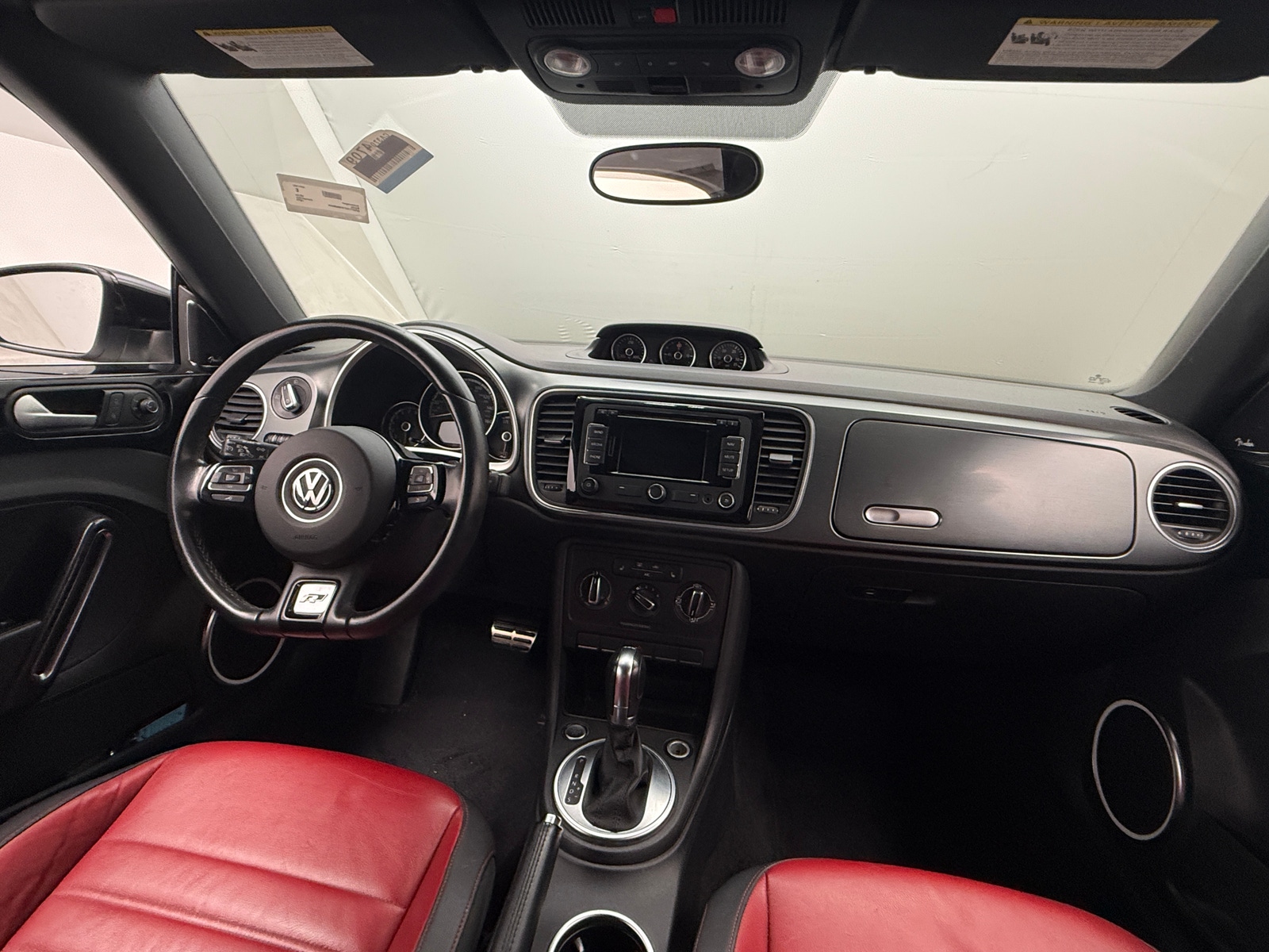 Thumbnail: 2015 Volkswagen Beetle - 3