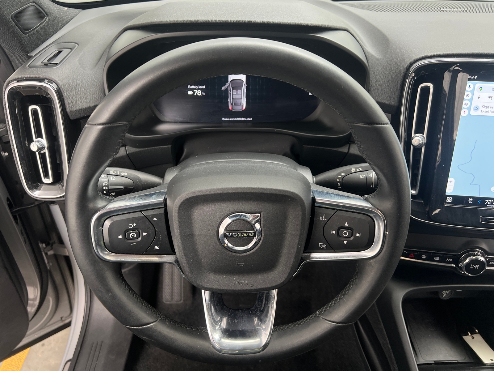 Thumbnail: 2023 Volvo C40 - 4