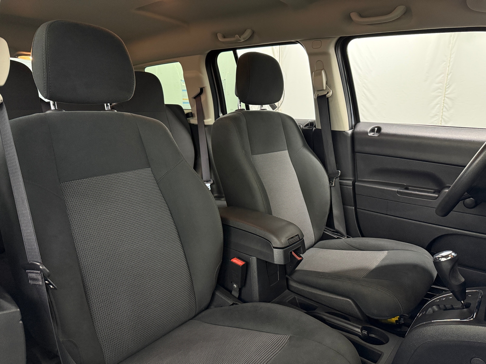 Thumbnail: 2016 Jeep Patriot - 2