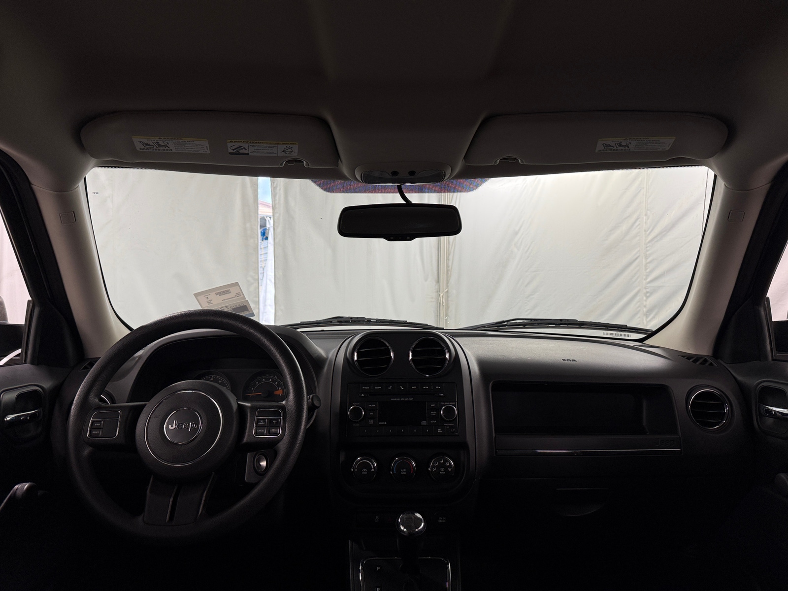 Thumbnail: 2016 Jeep Patriot - 3