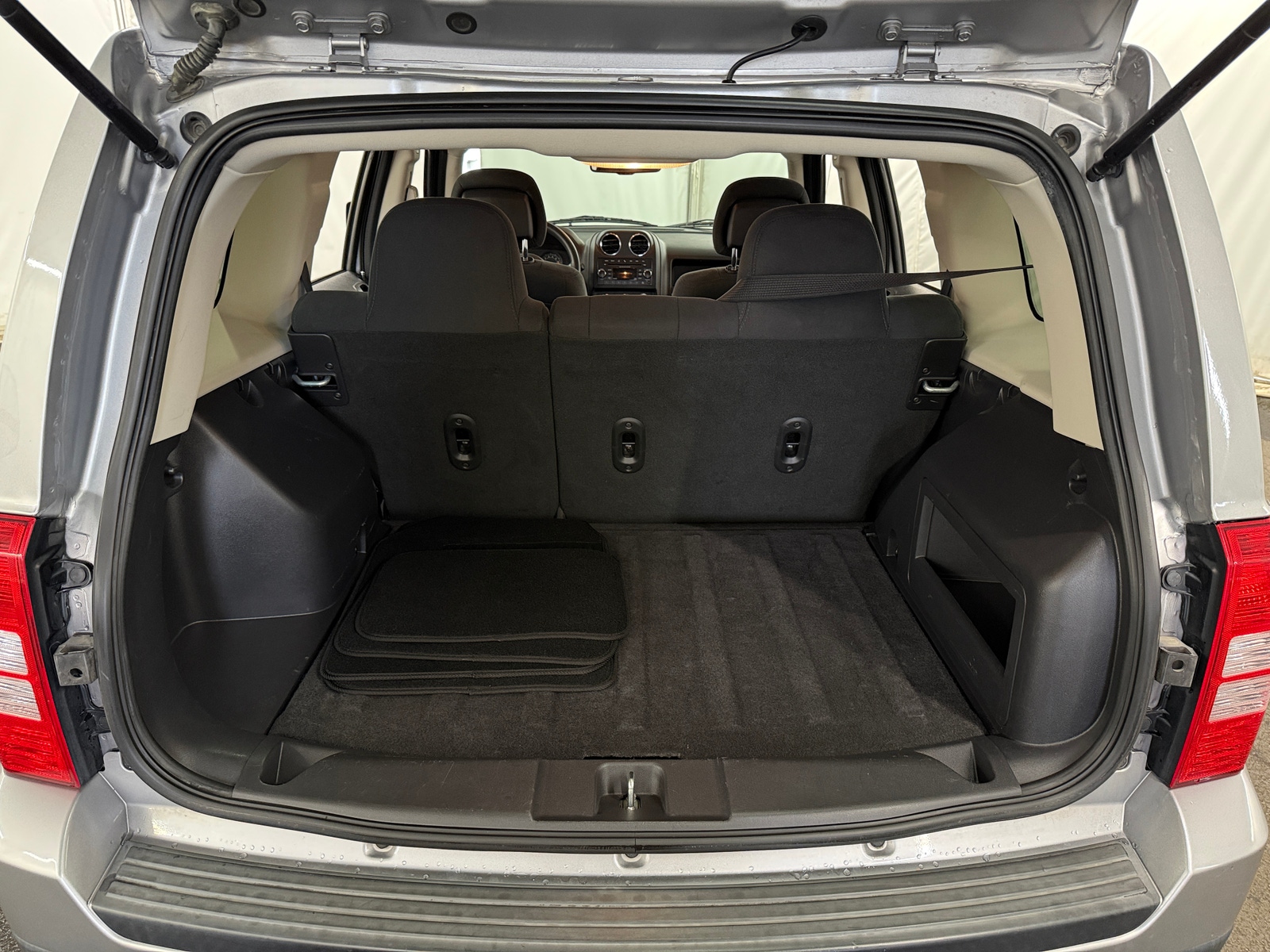 Thumbnail: 2016 Jeep Patriot - 6