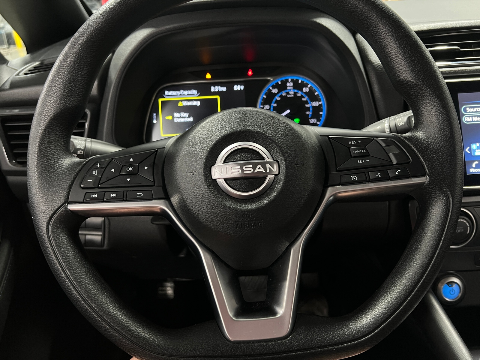 Thumbnail: 2025 Nissan Leaf - 5