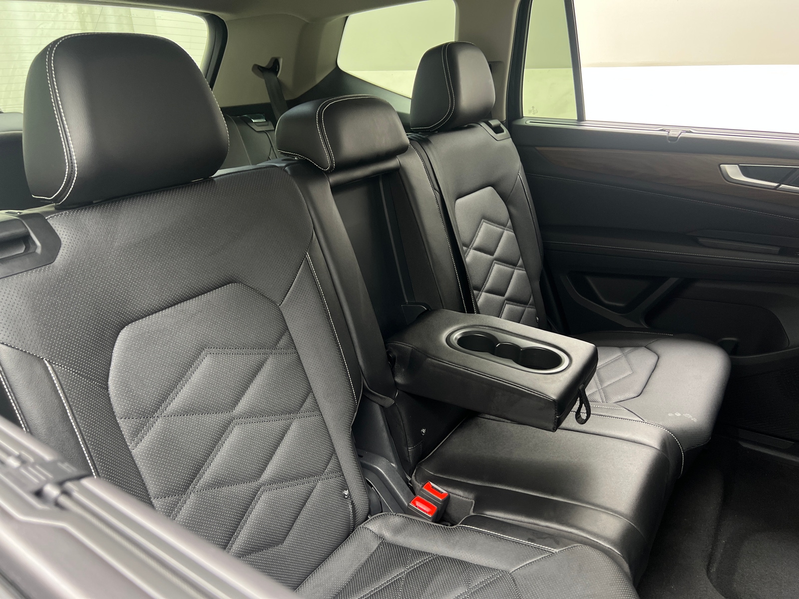 Thumbnail: 2024 Volkswagen Atlas - 5