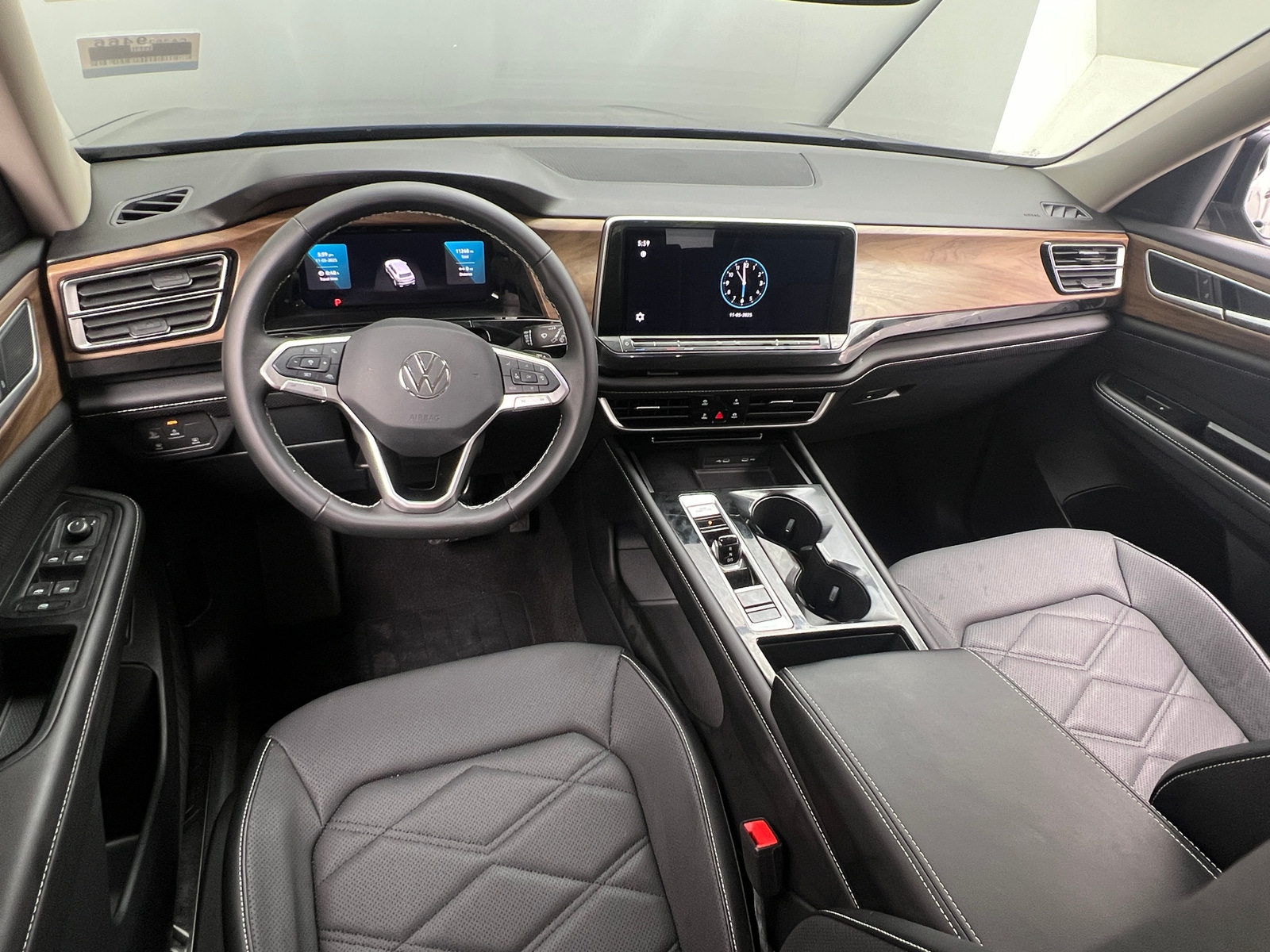 Thumbnail: 2024 Volkswagen Atlas - 2