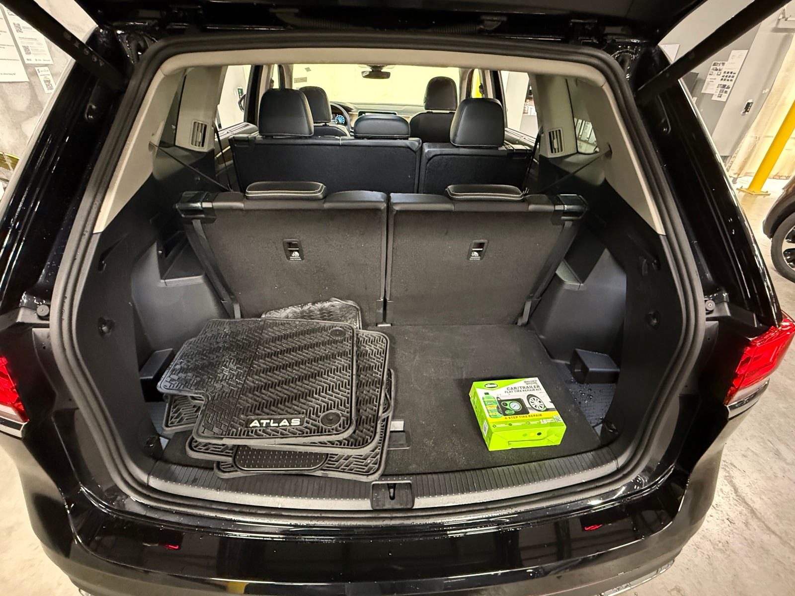 Thumbnail: 2024 Volkswagen Atlas - 6