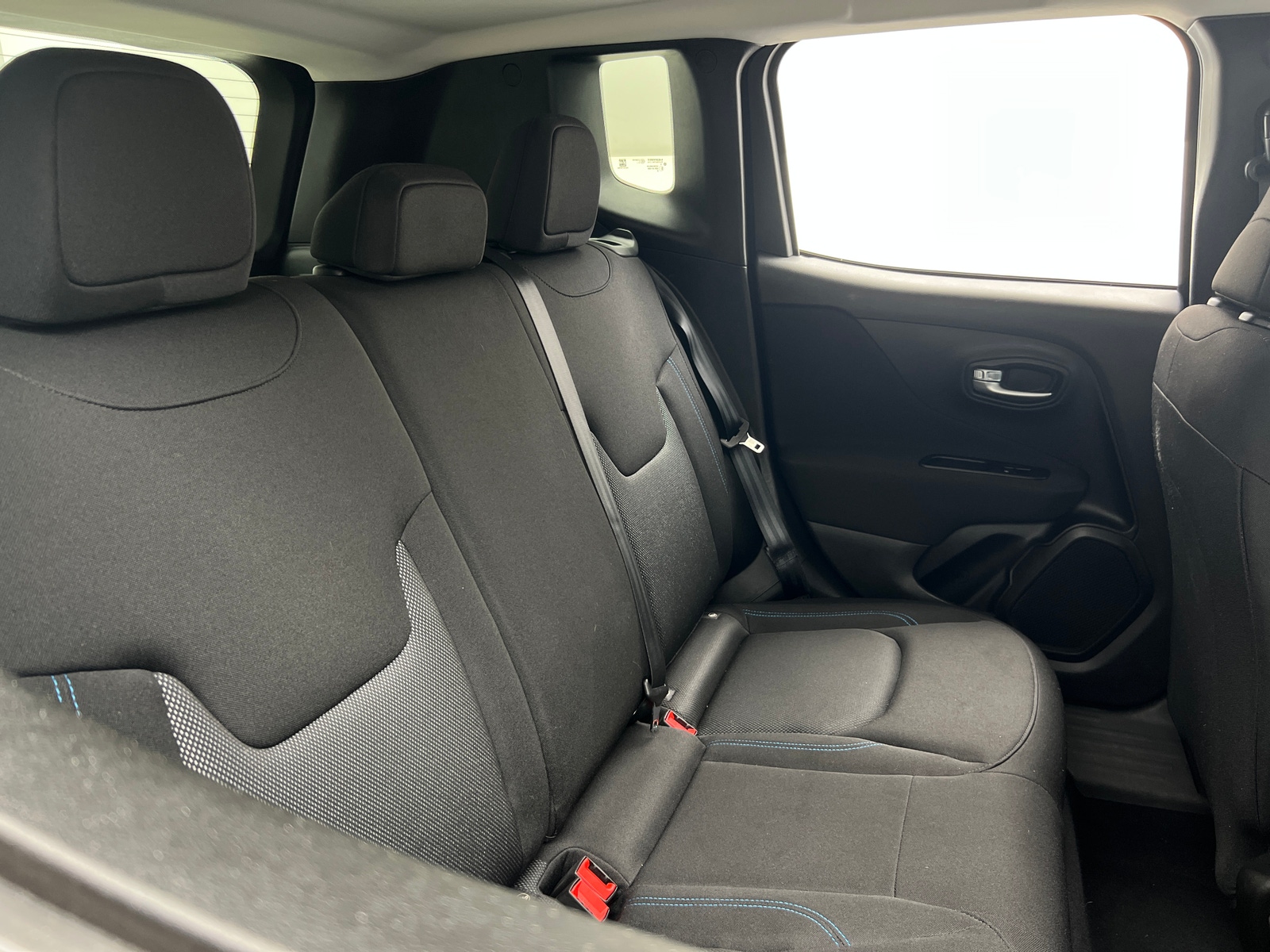 Thumbnail: 2021 Jeep Renegade - 6